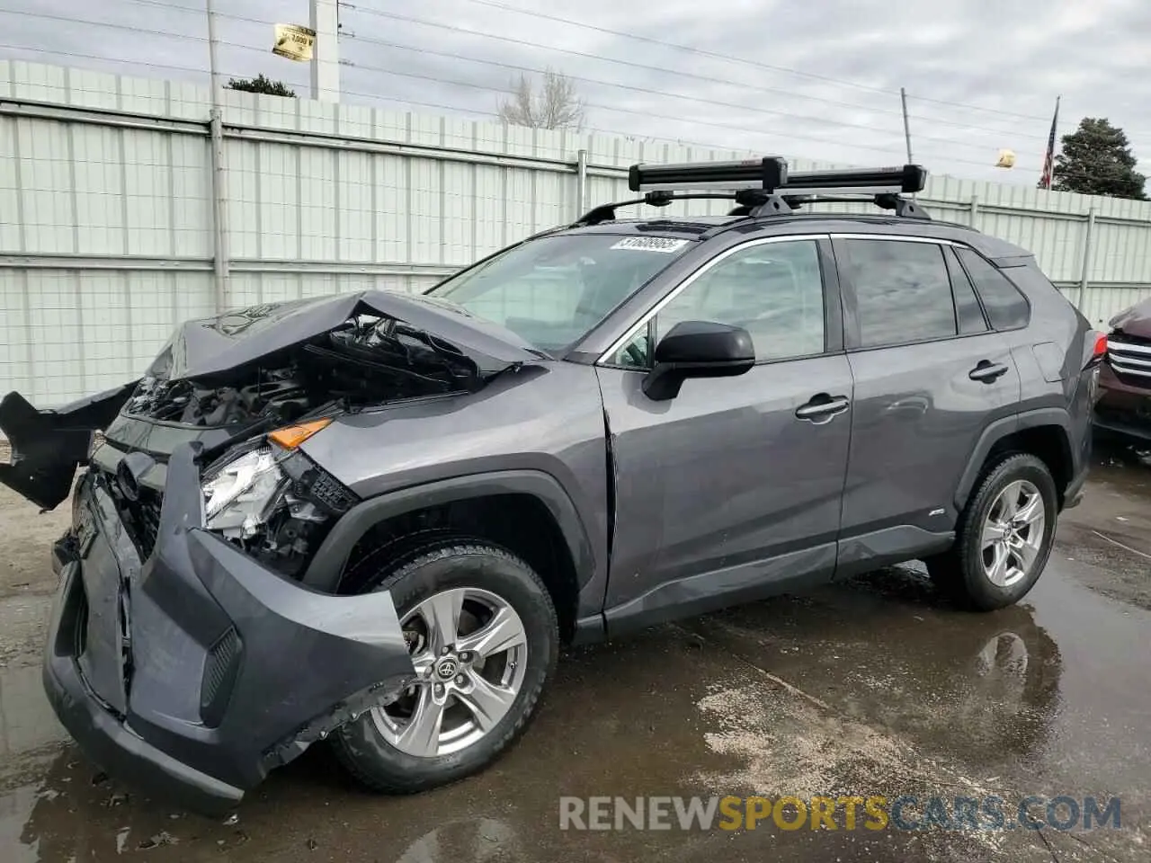 1 Photograph of a damaged car 2T3LWRFV6NW141595 TOYOTA RAV4 2022