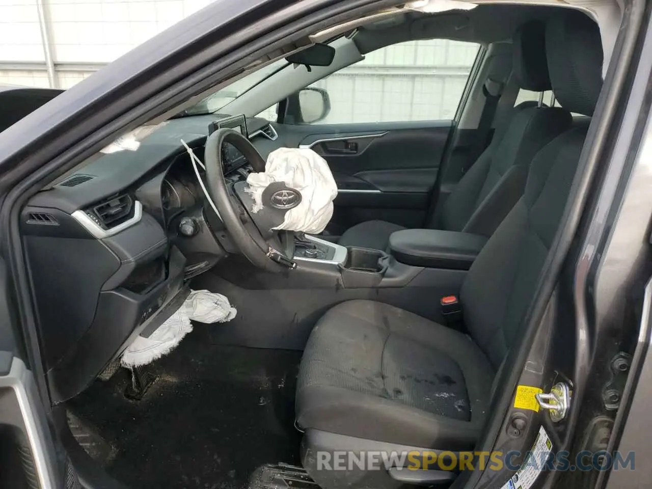 7 Photograph of a damaged car 2T3LWRFV6NW141595 TOYOTA RAV4 2022