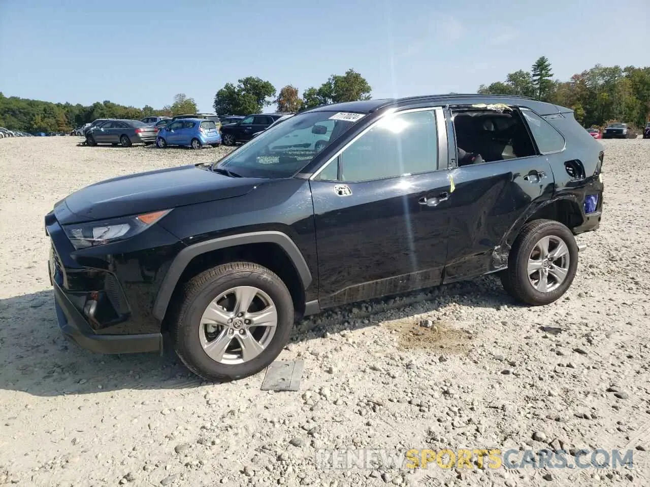 1 Photograph of a damaged car 2T3MWRFV0NW143668 TOYOTA RAV4 2022