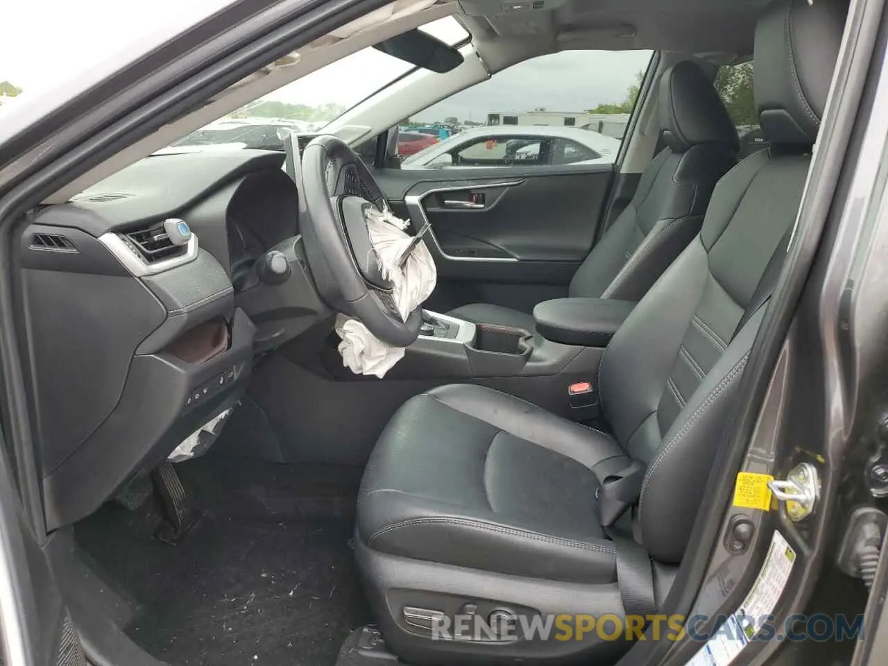 7 Photograph of a damaged car 2T3N1RFV2NC258115 TOYOTA RAV4 2022