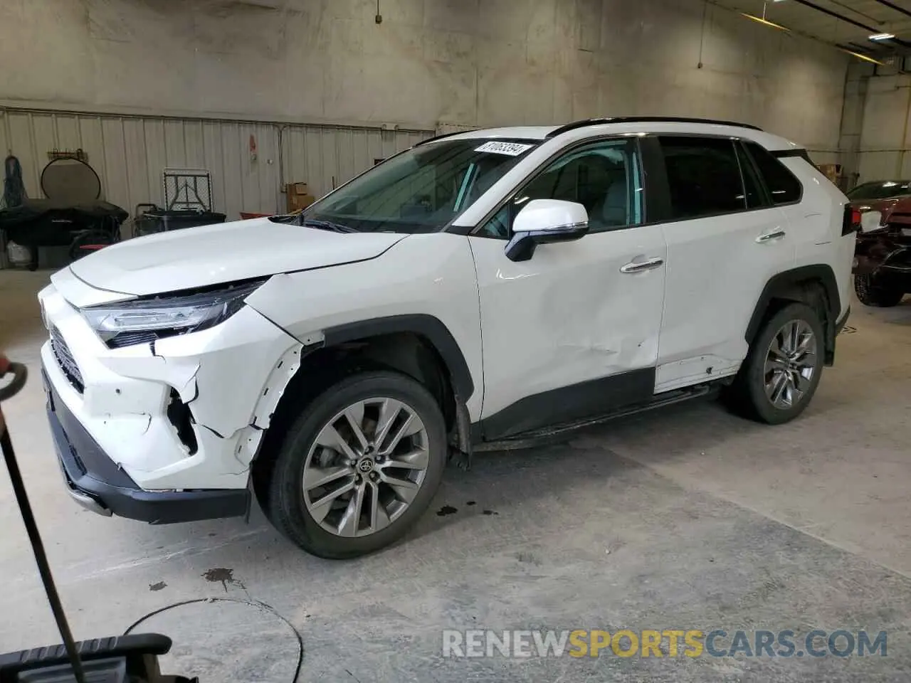 1 Photograph of a damaged car 2T3N1RFV2NW318909 TOYOTA RAV4 2022