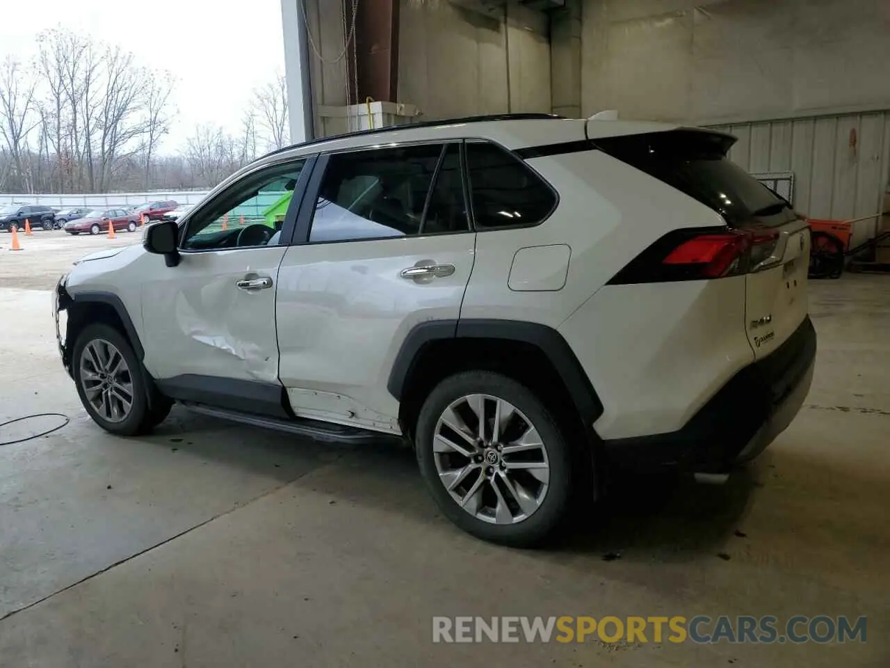 2 Photograph of a damaged car 2T3N1RFV2NW318909 TOYOTA RAV4 2022