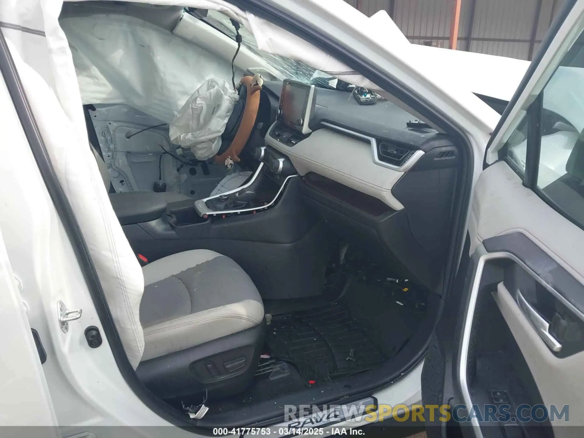 5 Photograph of a damaged car 2T3N1RFV3NW288027 TOYOTA RAV4 2022