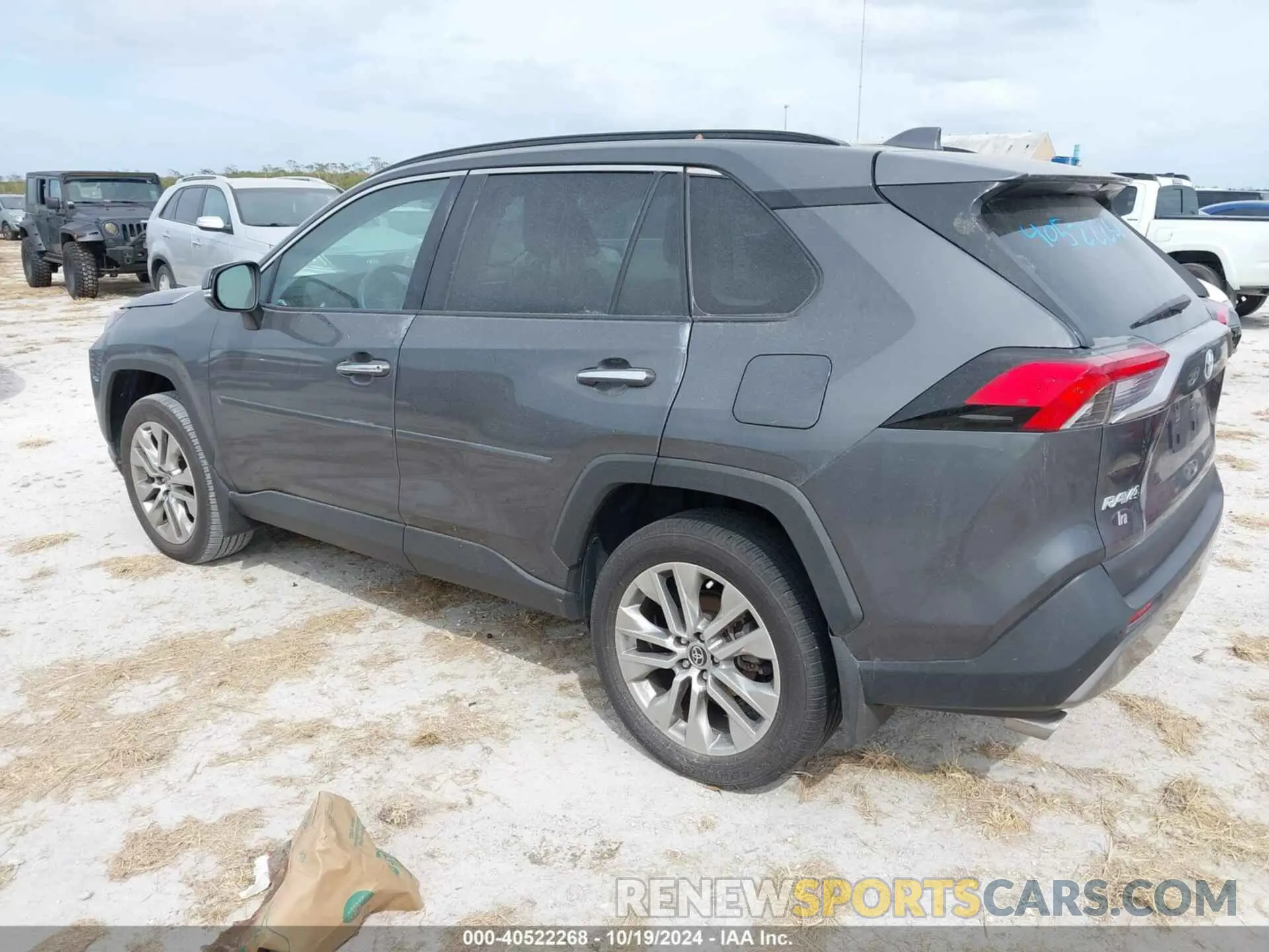 3 Фотография поврежденного автомобиля 2T3N1RFV8NW322933 TOYOTA RAV4 2022