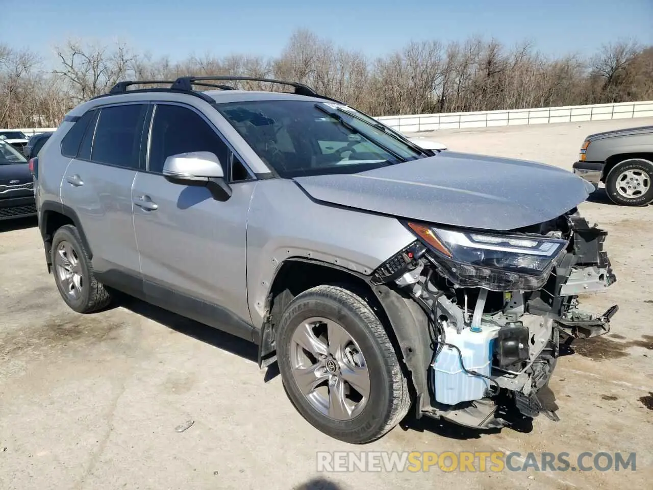 4 Photograph of a damaged car 2T3P1RFV0NC278288 TOYOTA RAV4 2022