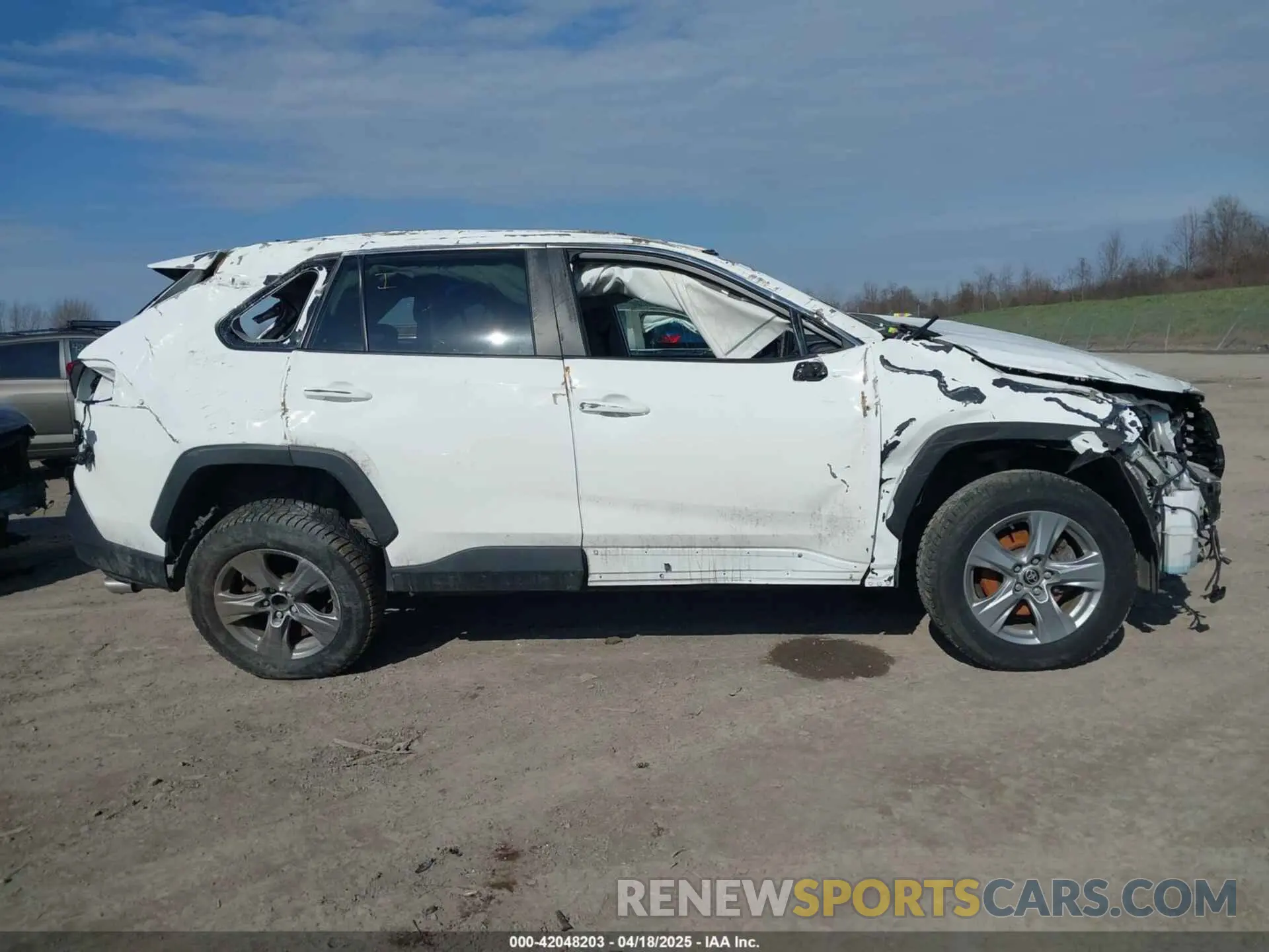 14 Фотография поврежденного автомобиля 2T3P1RFV0NC279408 TOYOTA RAV4 2022