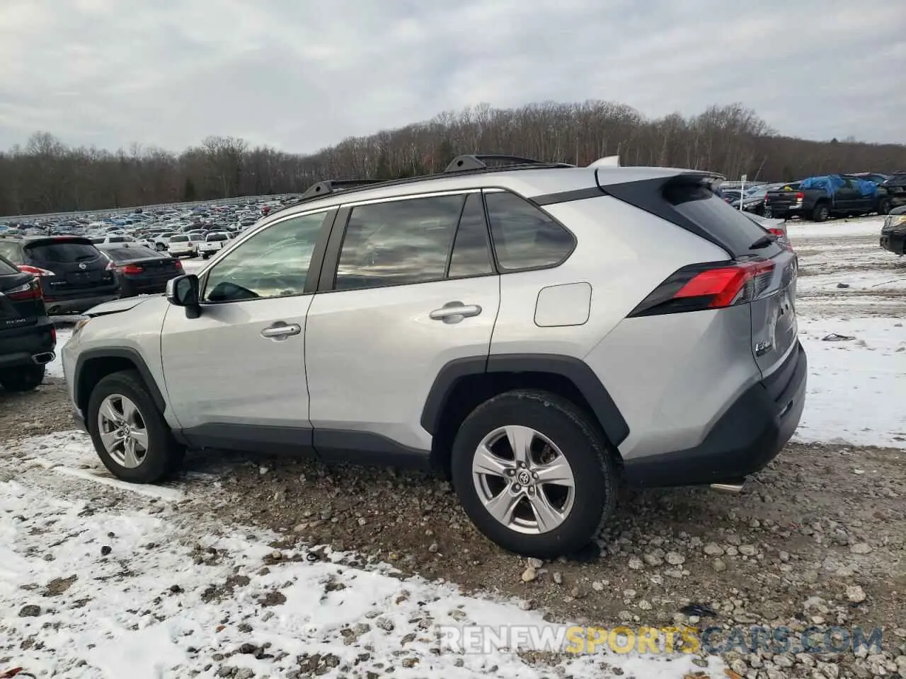 2 Photograph of a damaged car 2T3P1RFV0NW259500 TOYOTA RAV4 2022