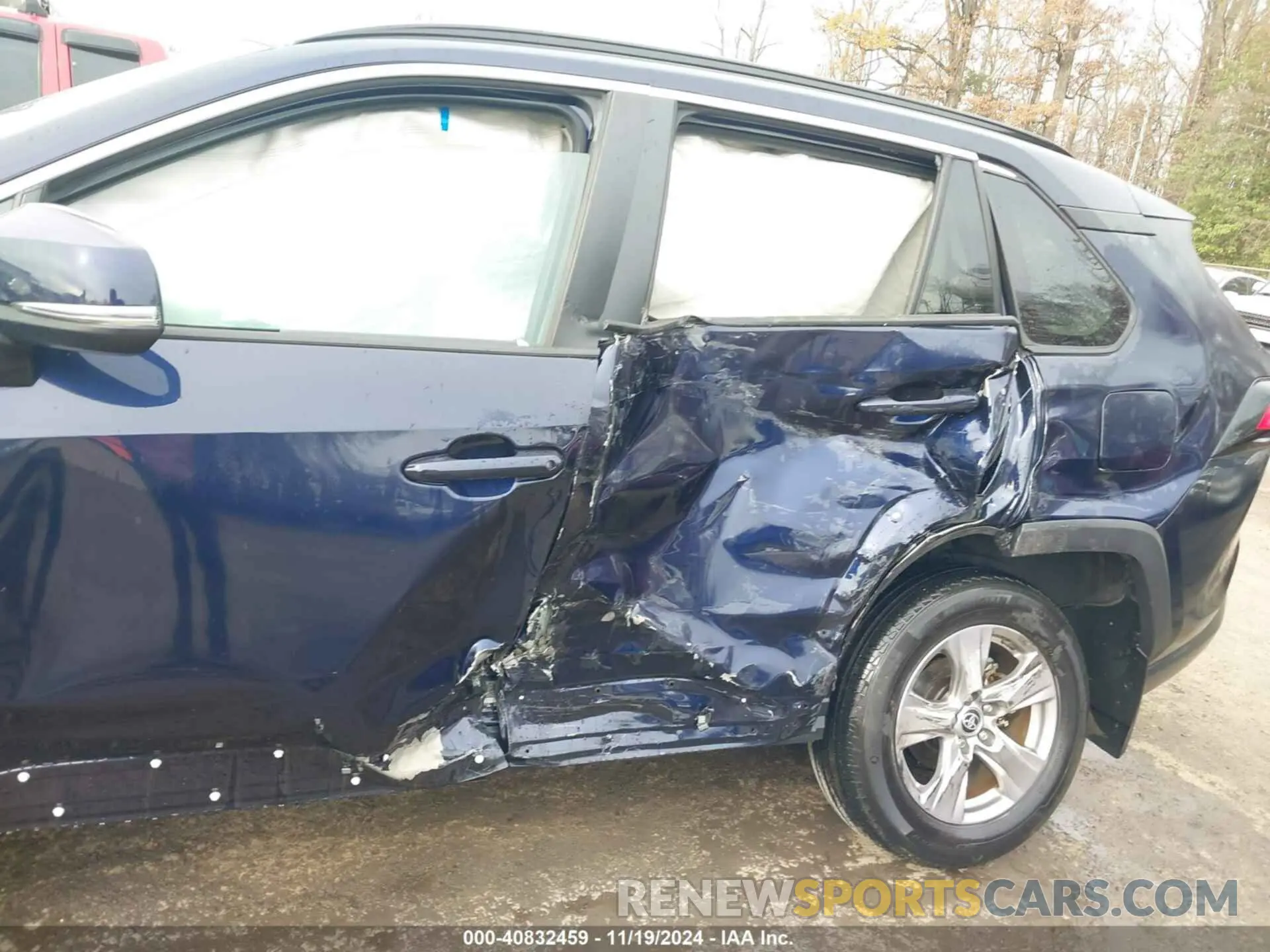 6 Photograph of a damaged car 2T3P1RFV0NW279343 TOYOTA RAV4 2022