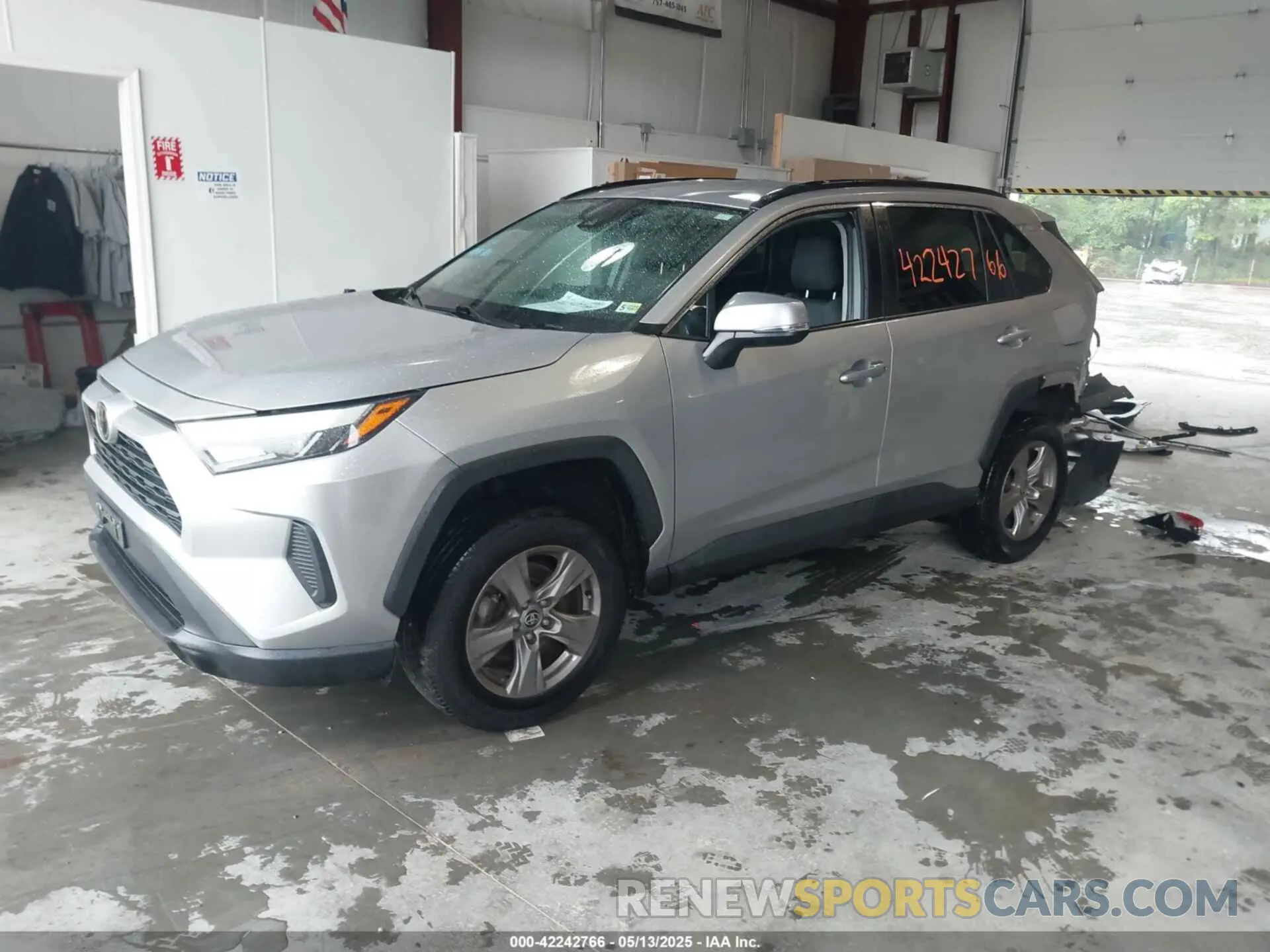 2 Фотография поврежденного автомобиля 2T3P1RFV0NW284218 TOYOTA RAV4 2022