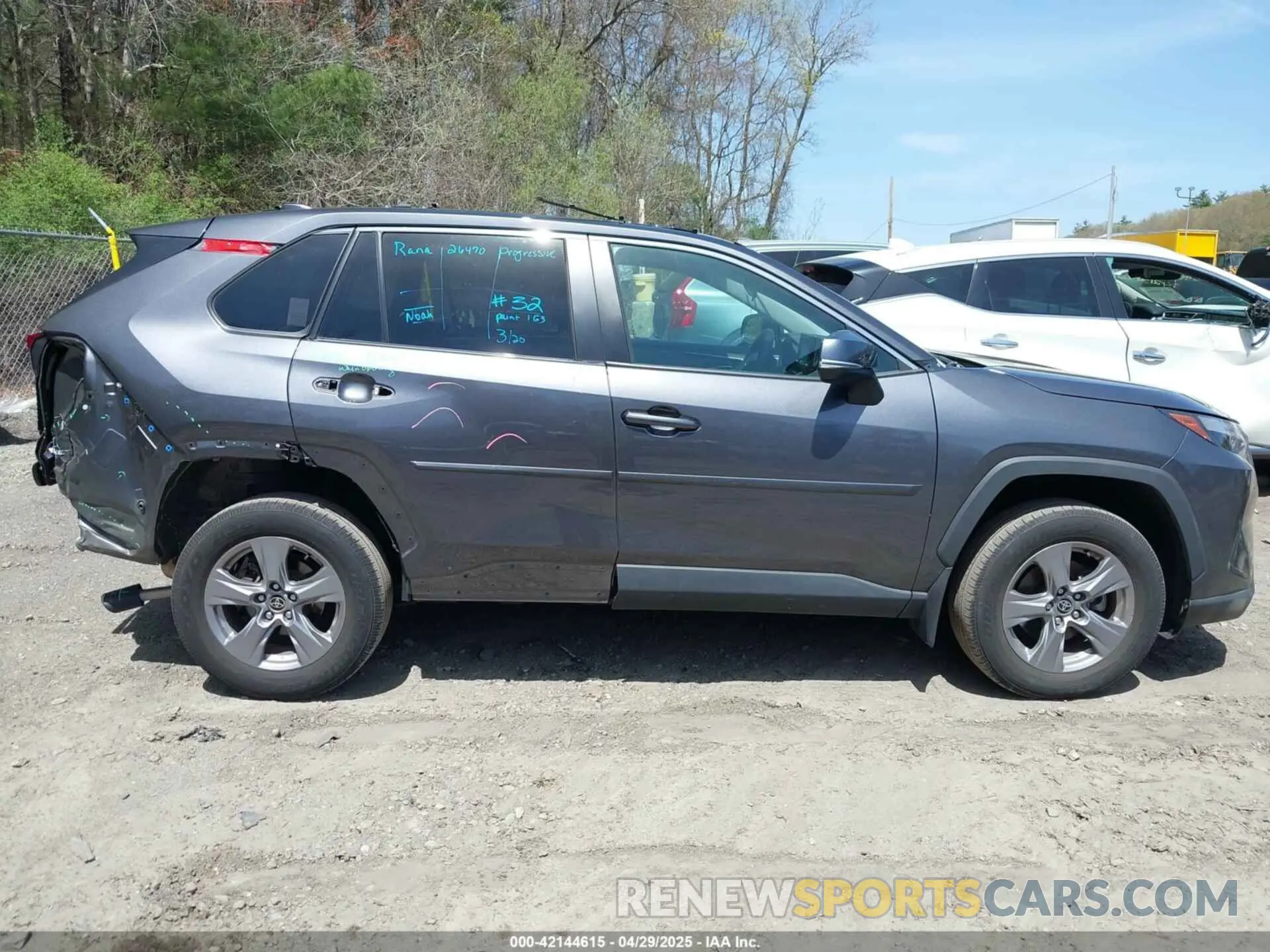 13 Photograph of a damaged car 2T3P1RFV1NC266912 TOYOTA RAV4 2022