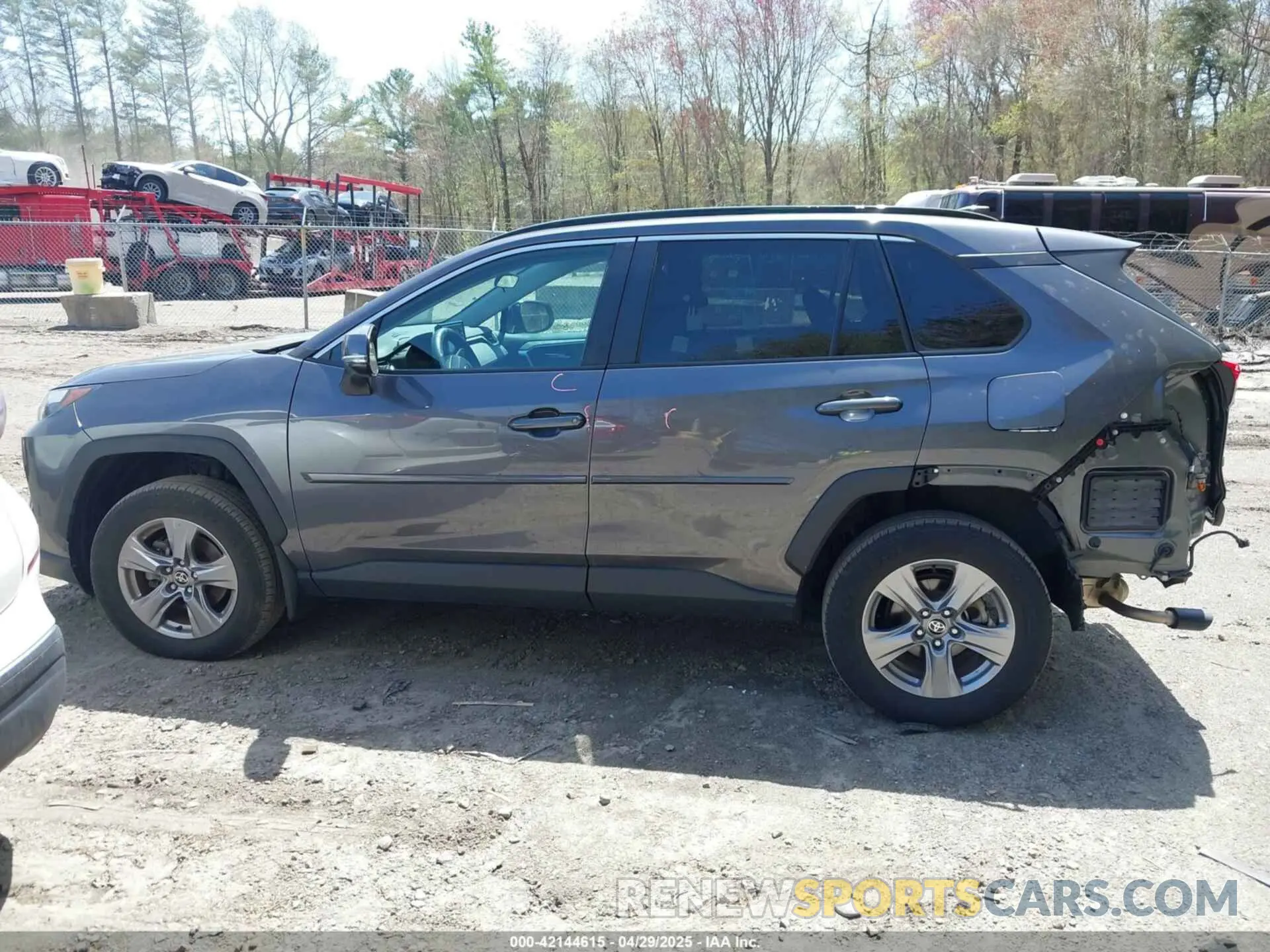 14 Photograph of a damaged car 2T3P1RFV1NC266912 TOYOTA RAV4 2022