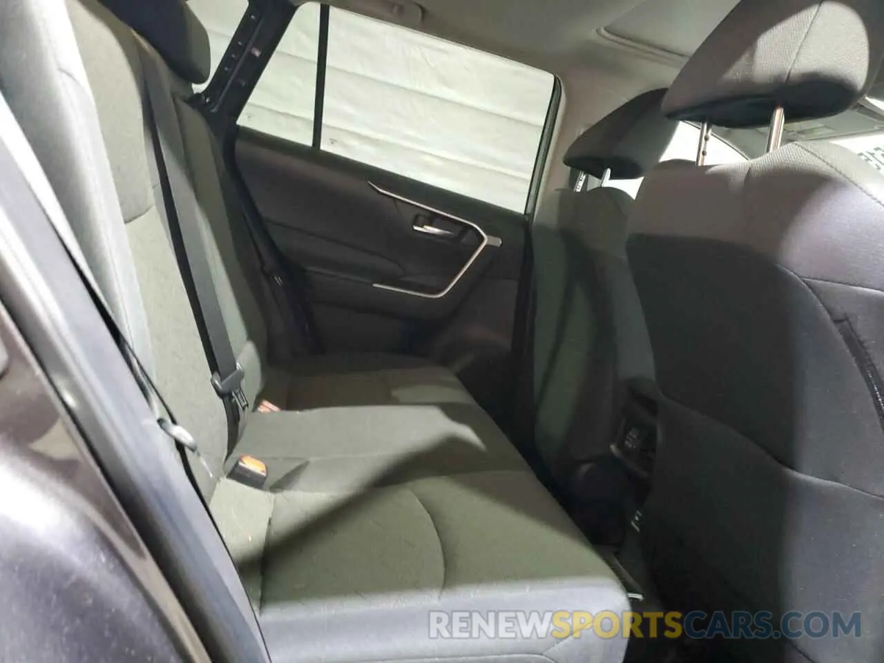 11 Фотография поврежденного автомобиля 2T3P1RFV2NC315874 TOYOTA RAV4 2022