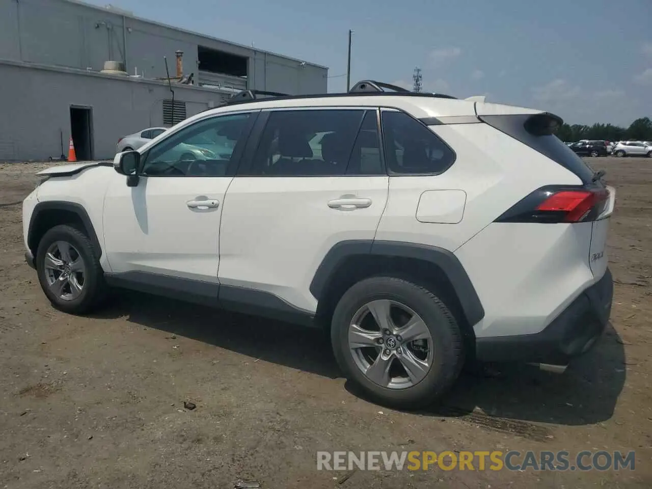 2 Photograph of a damaged car 2T3P1RFV3NC262019 TOYOTA RAV4 2022