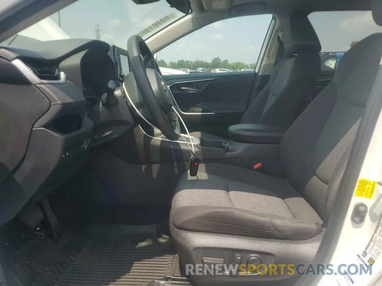7 Photograph of a damaged car 2T3P1RFV3NC262019 TOYOTA RAV4 2022