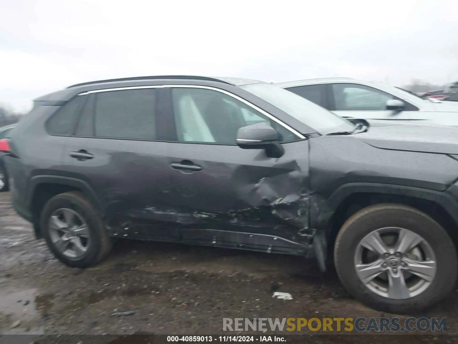 13 Photograph of a damaged car 2T3P1RFV3NC268046 TOYOTA RAV4 2022