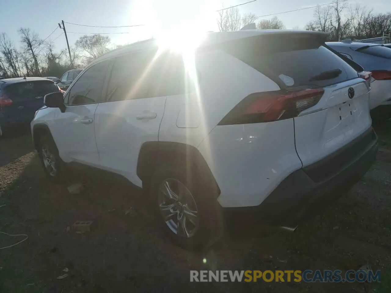 2 Photograph of a damaged car 2T3P1RFV3NC290693 TOYOTA RAV4 2022
