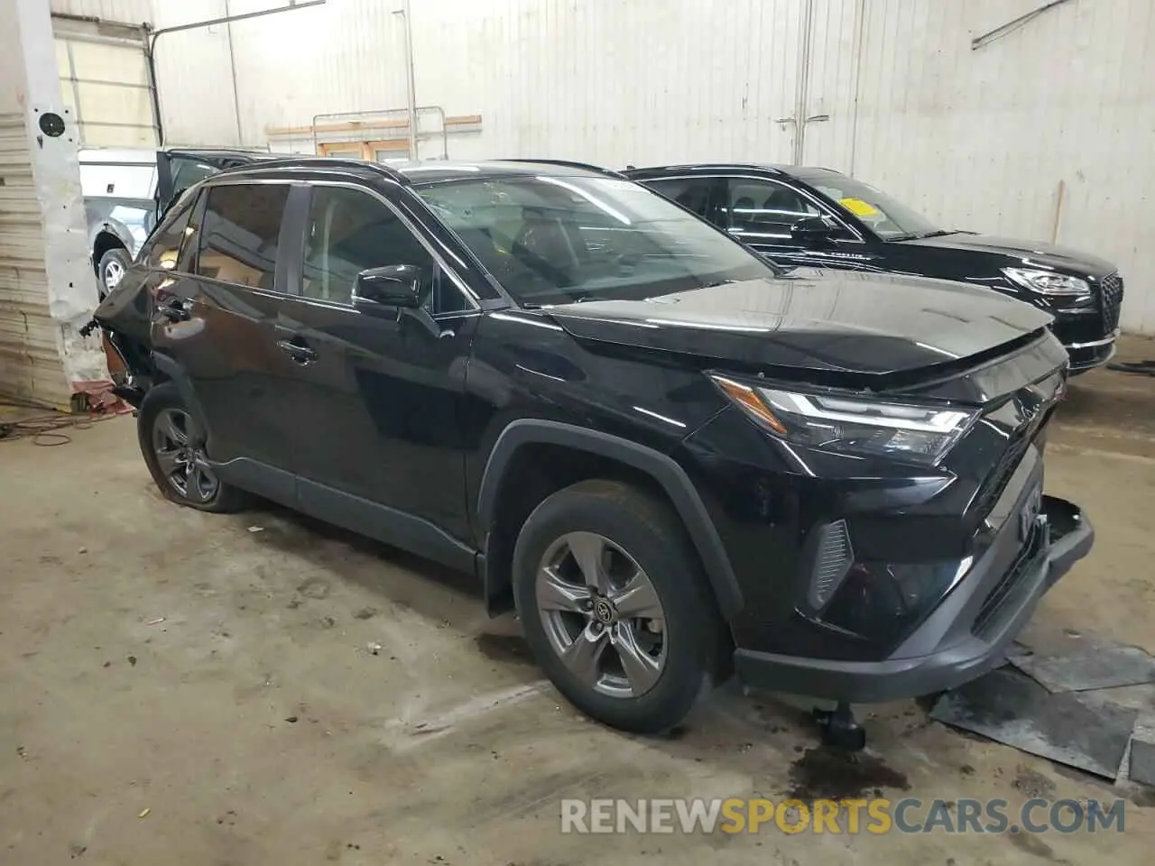 4 Photograph of a damaged car 2T3P1RFV5NC263544 TOYOTA RAV4 2022