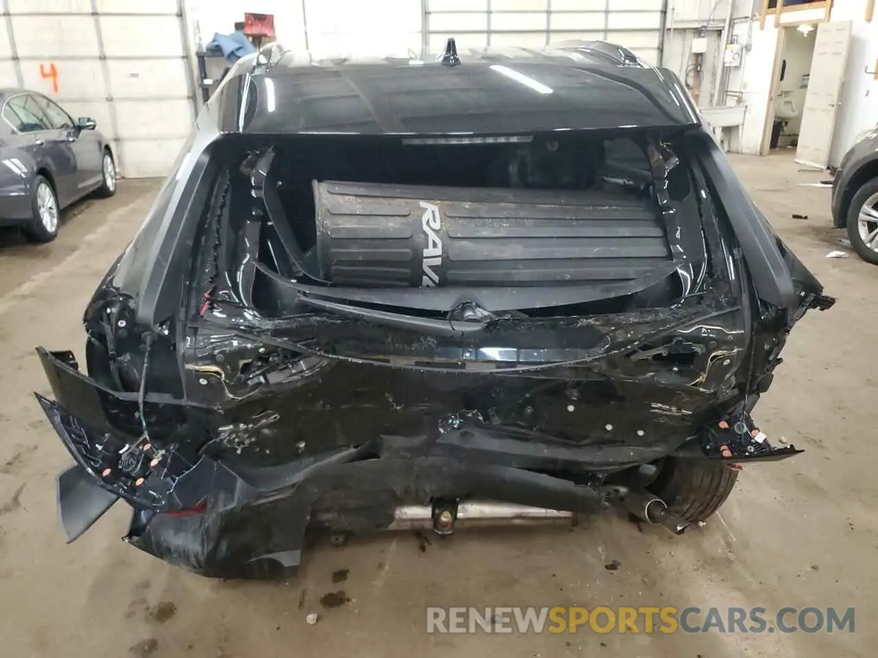 6 Photograph of a damaged car 2T3P1RFV5NC263544 TOYOTA RAV4 2022