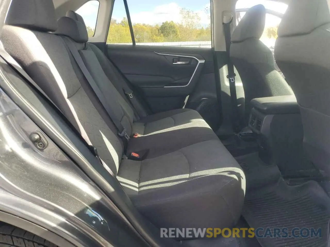 11 Фотография поврежденного автомобиля 2T3P1RFV5NC270266 TOYOTA RAV4 2022