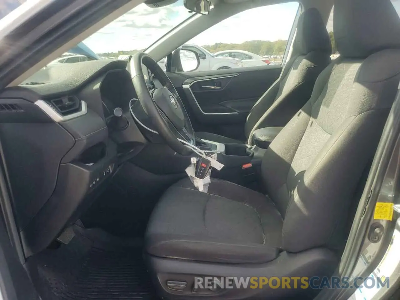 7 Фотография поврежденного автомобиля 2T3P1RFV5NC270266 TOYOTA RAV4 2022