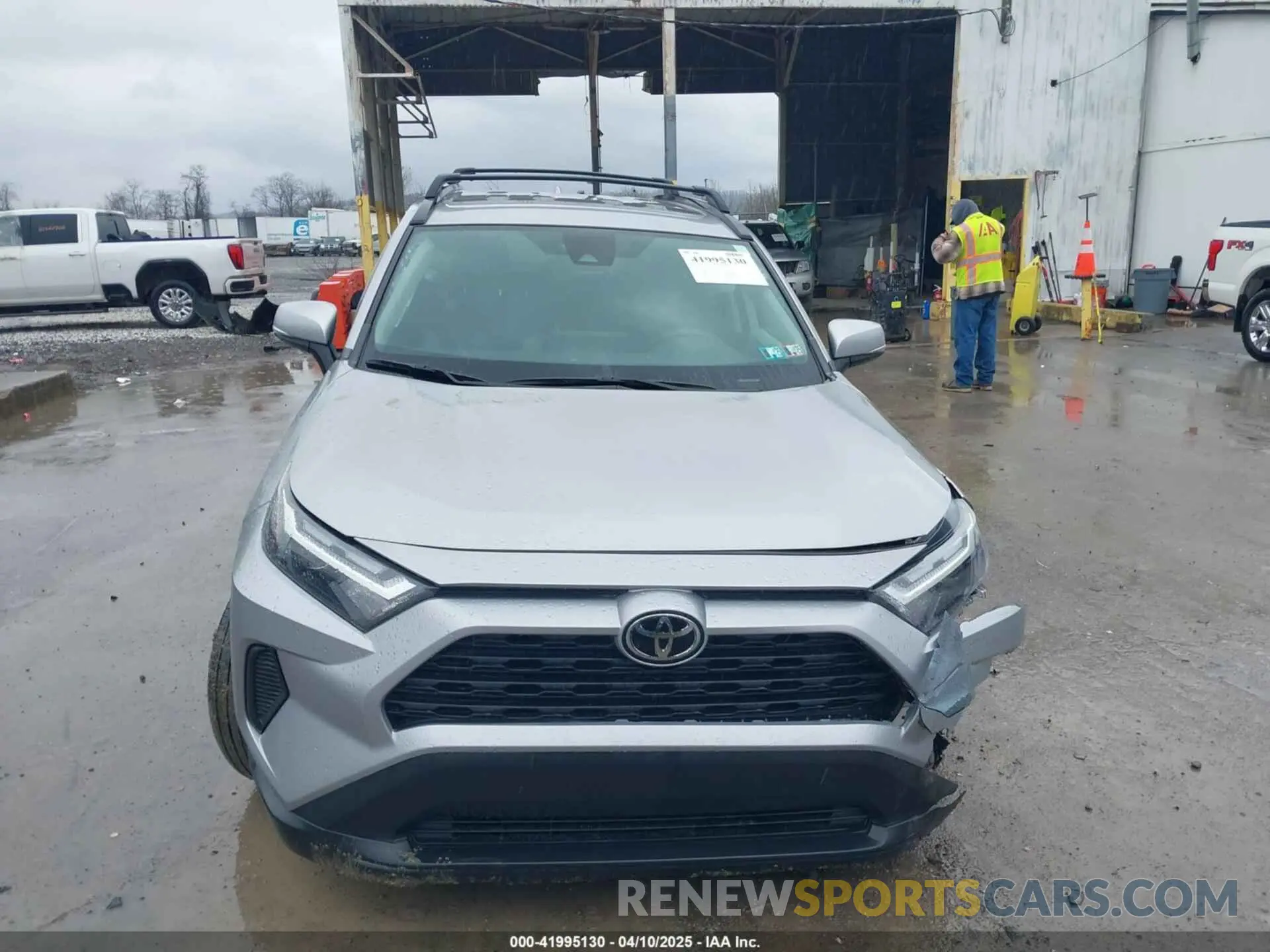 12 Фотография поврежденного автомобиля 2T3P1RFV5NC273930 TOYOTA RAV4 2022