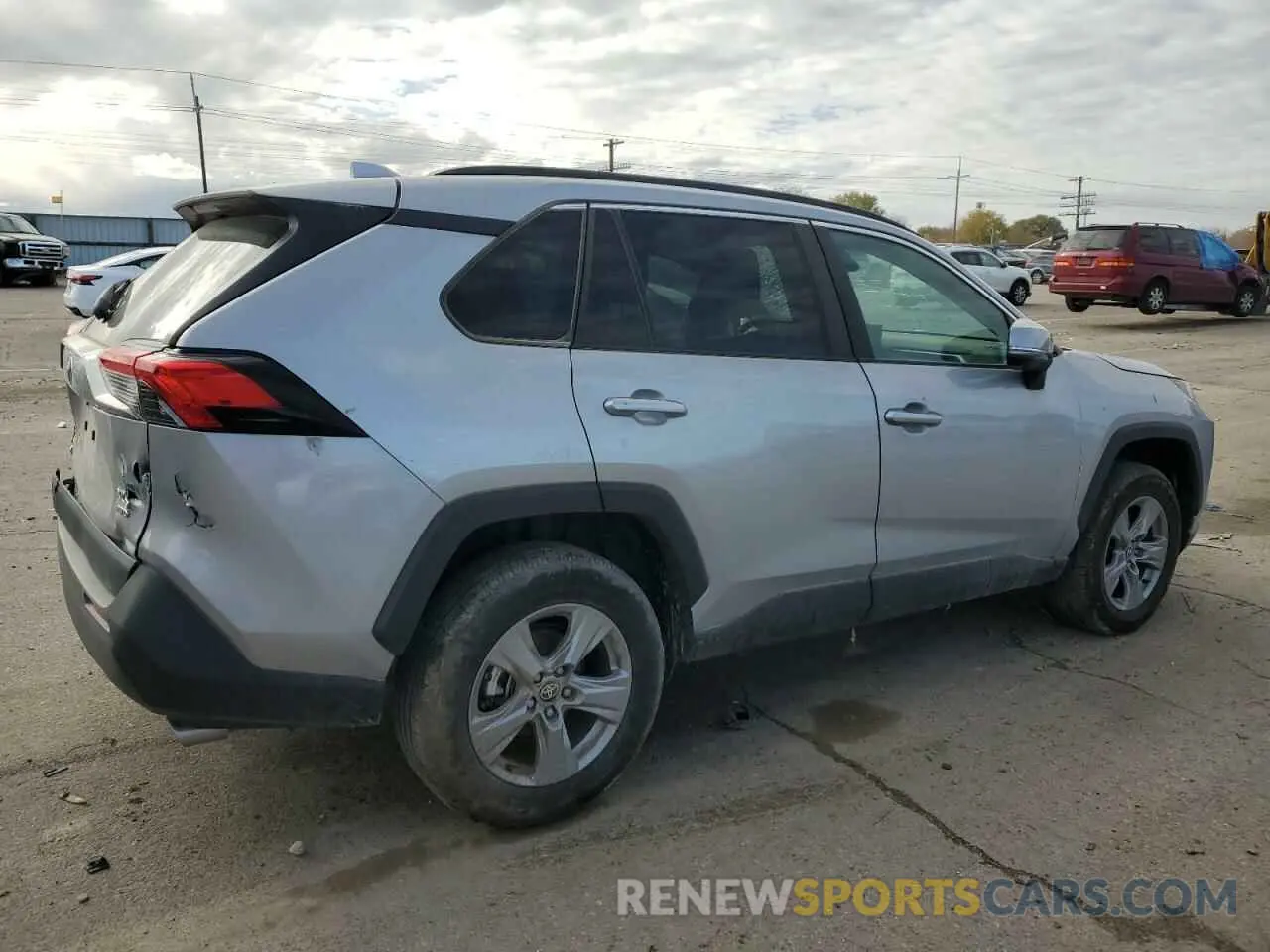 3 Photograph of a damaged car 2T3P1RFV5NW292797 TOYOTA RAV4 2022
