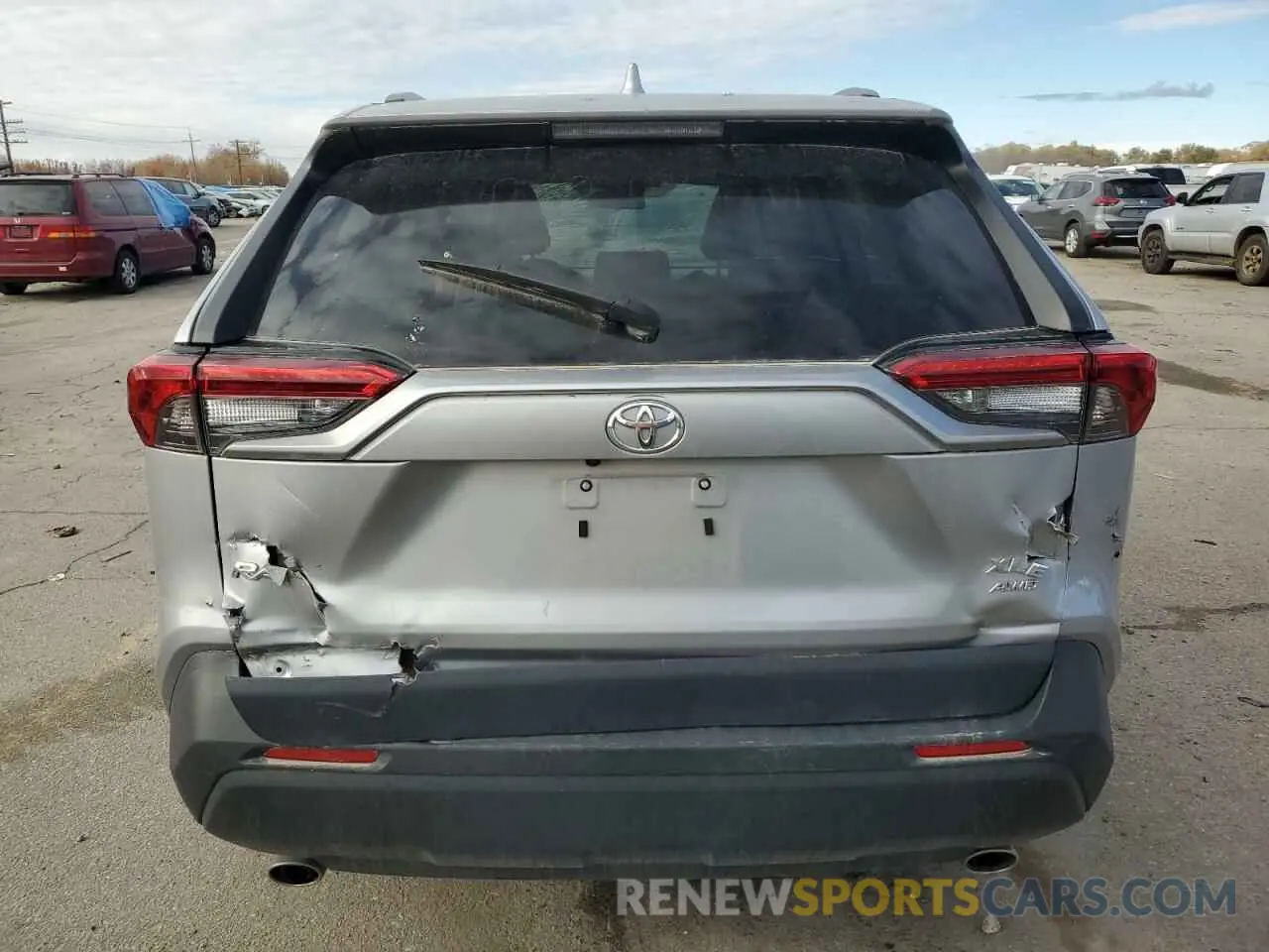6 Photograph of a damaged car 2T3P1RFV5NW292797 TOYOTA RAV4 2022