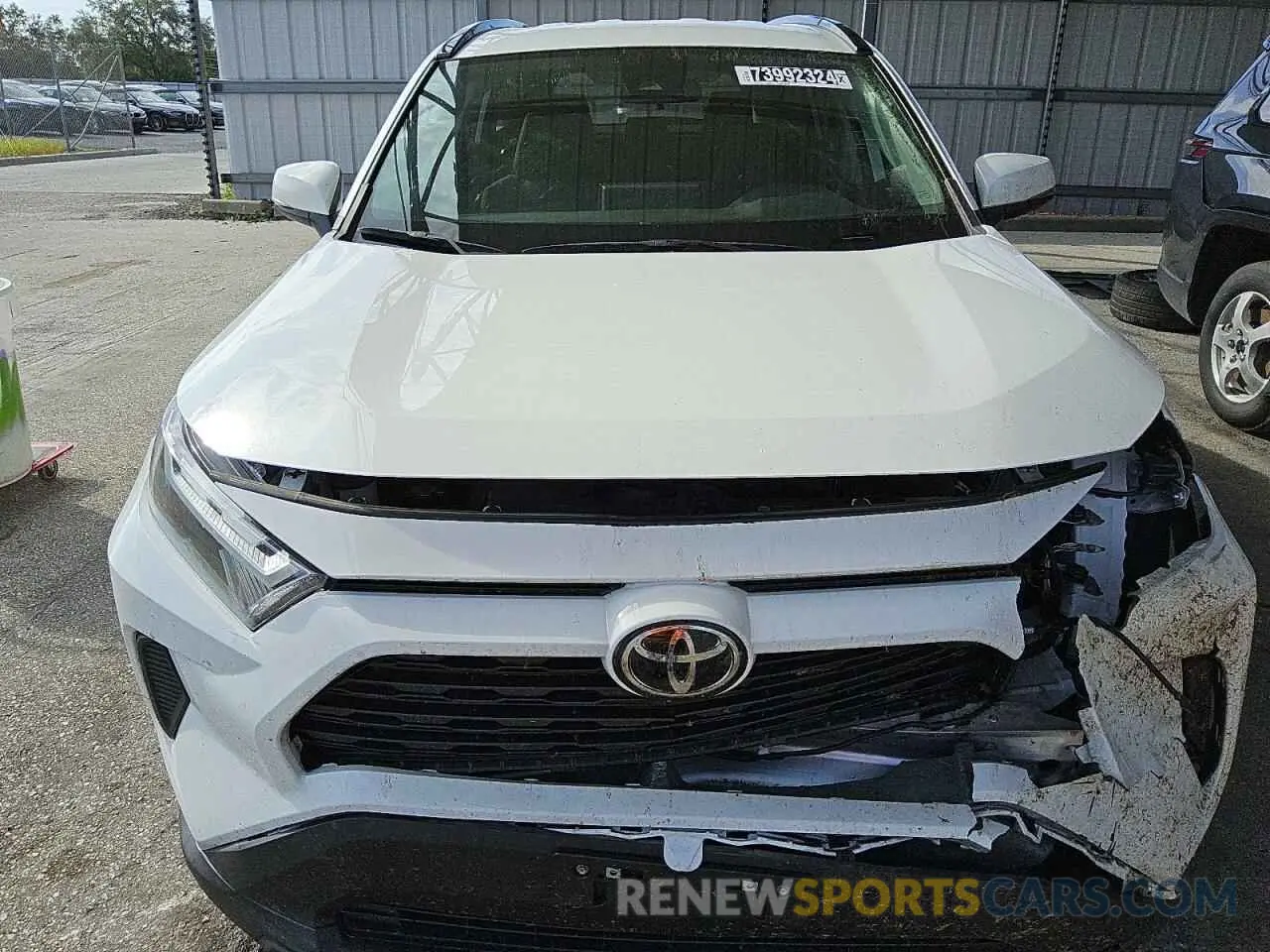 5 Photograph of a damaged car 2T3P1RFV6NW299175 TOYOTA RAV4 2022