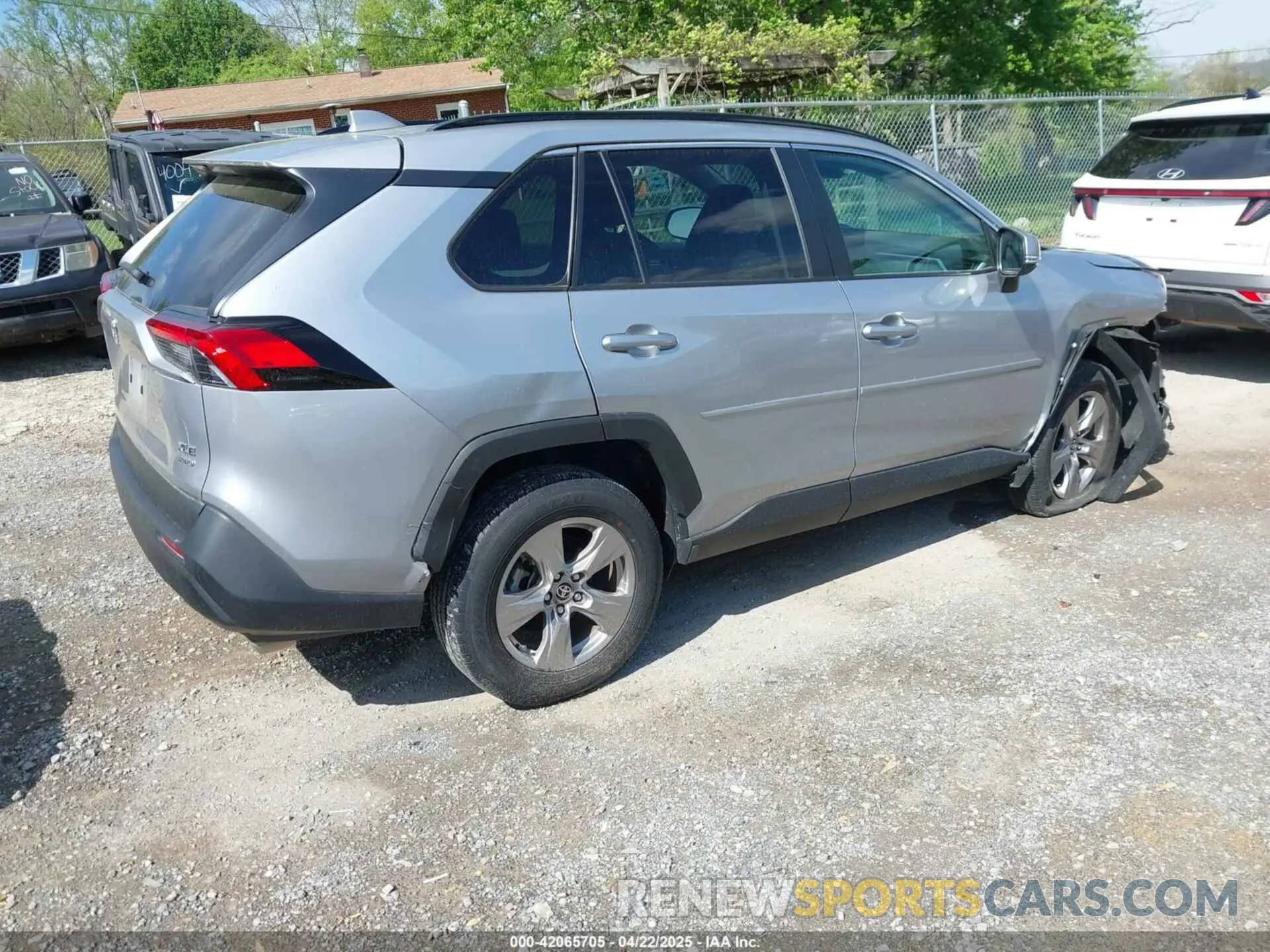 4 Фотография поврежденного автомобиля 2T3P1RFV7NC315451 TOYOTA RAV4 2022