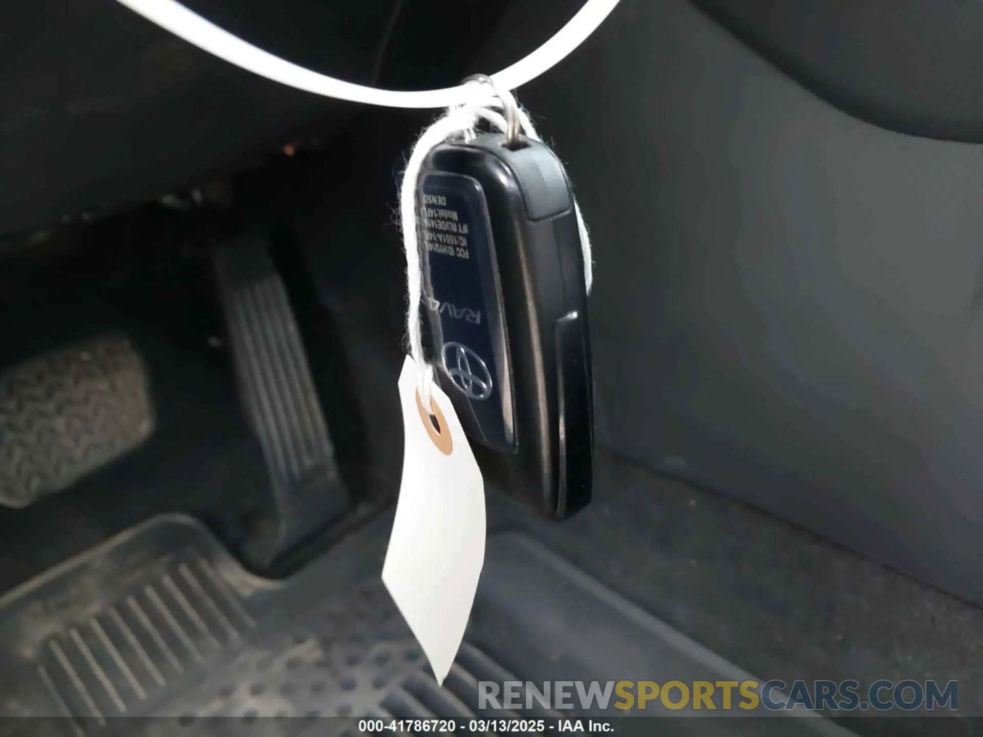 11 Photograph of a damaged car 2T3P1RFV7NW294423 TOYOTA RAV4 2022