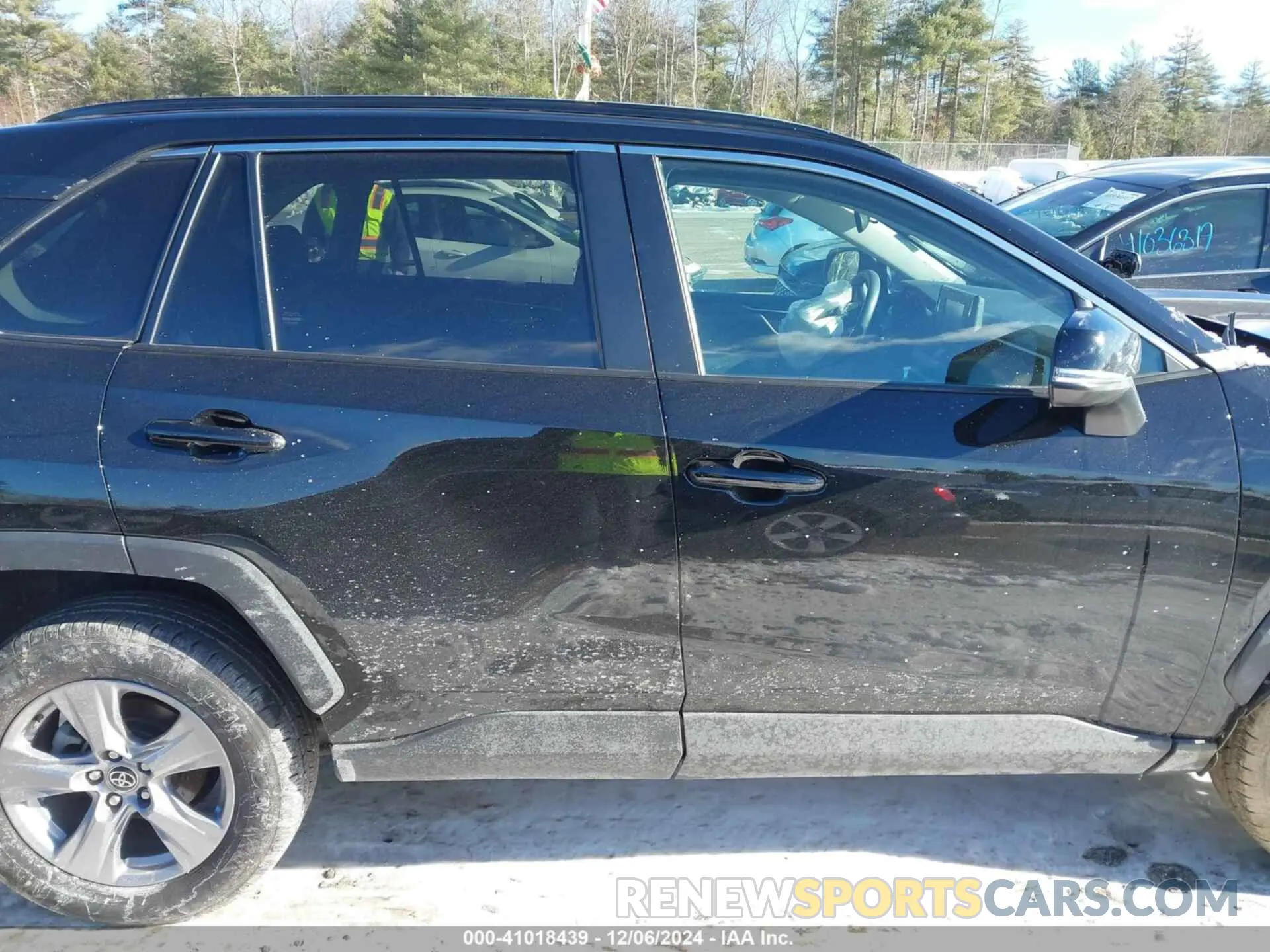 13 Фотография поврежденного автомобиля 2T3P1RFV8NC264932 TOYOTA RAV4 2022