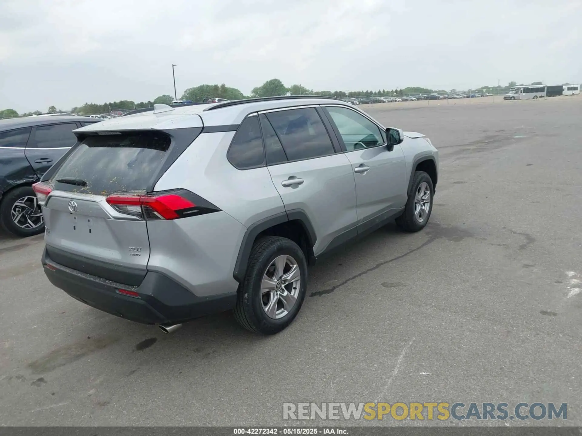 4 Фотография поврежденного автомобиля 2T3P1RFV8NW299856 TOYOTA RAV4 2022