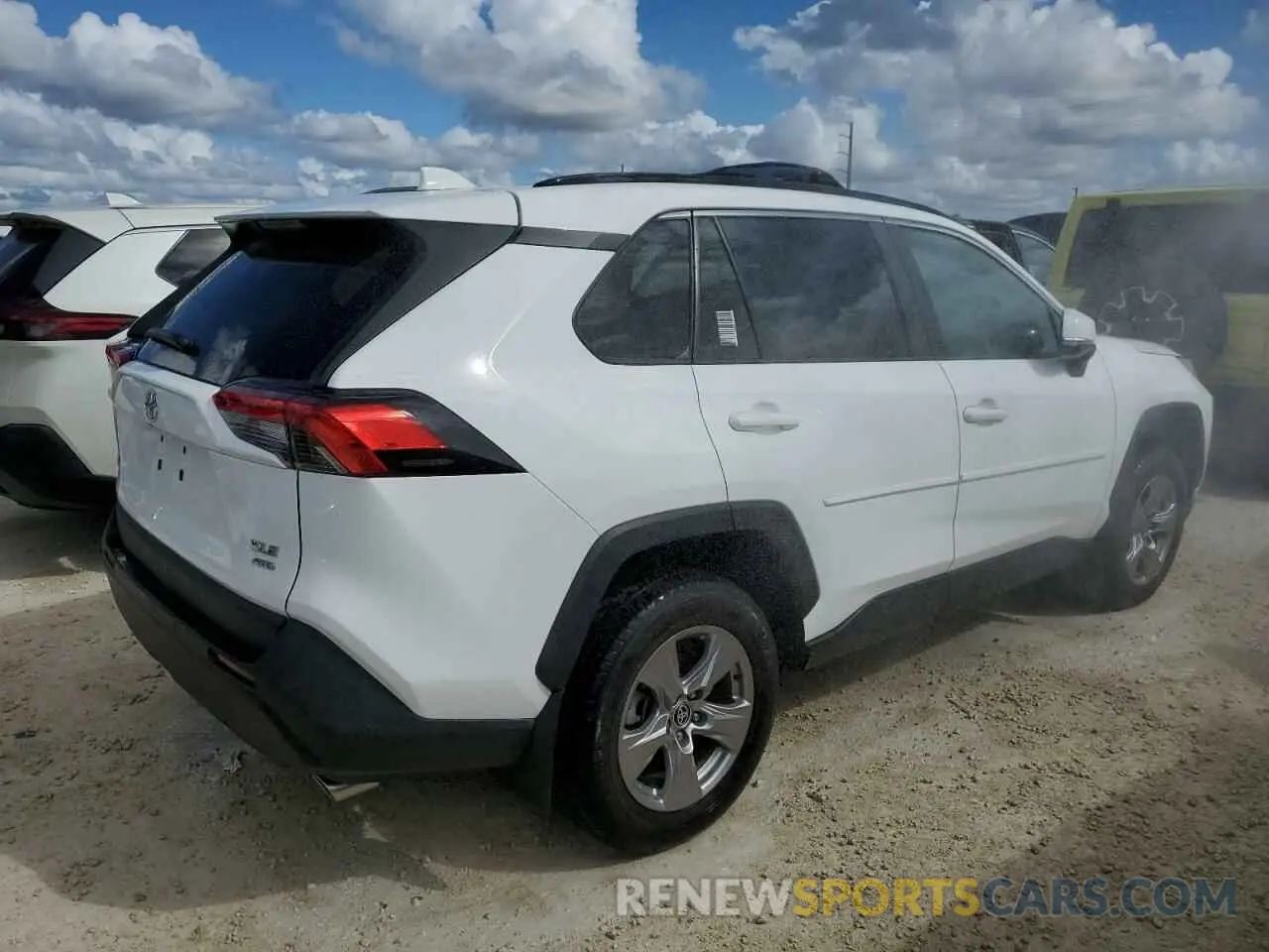 3 Photograph of a damaged car 2T3P1RFVXNC313497 TOYOTA RAV4 2022