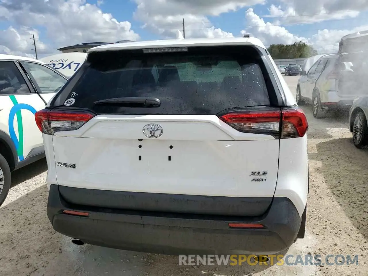 6 Photograph of a damaged car 2T3P1RFVXNC313497 TOYOTA RAV4 2022