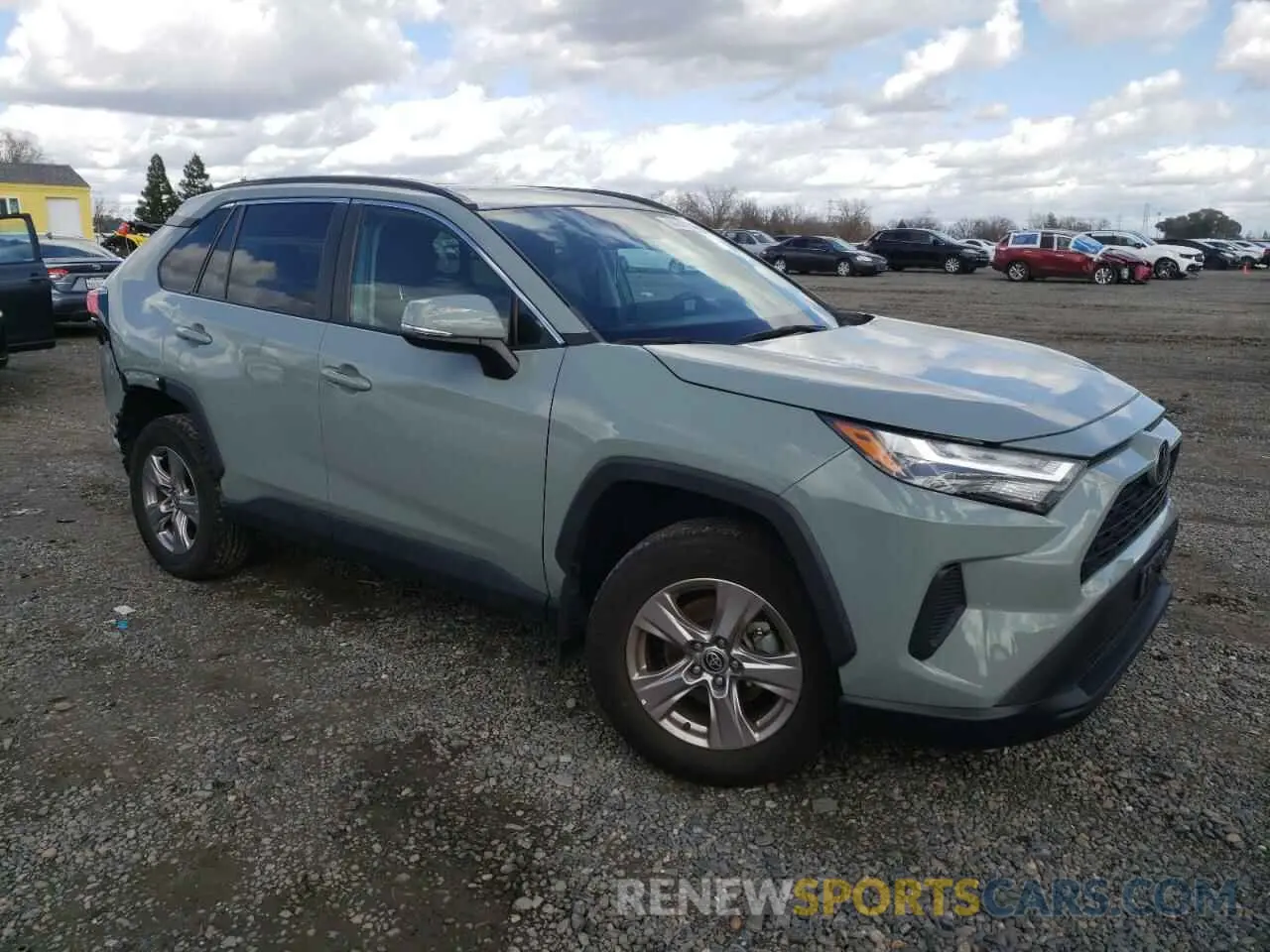 4 Photograph of a damaged car 2T3P1RFVXNW259942 TOYOTA RAV4 2022