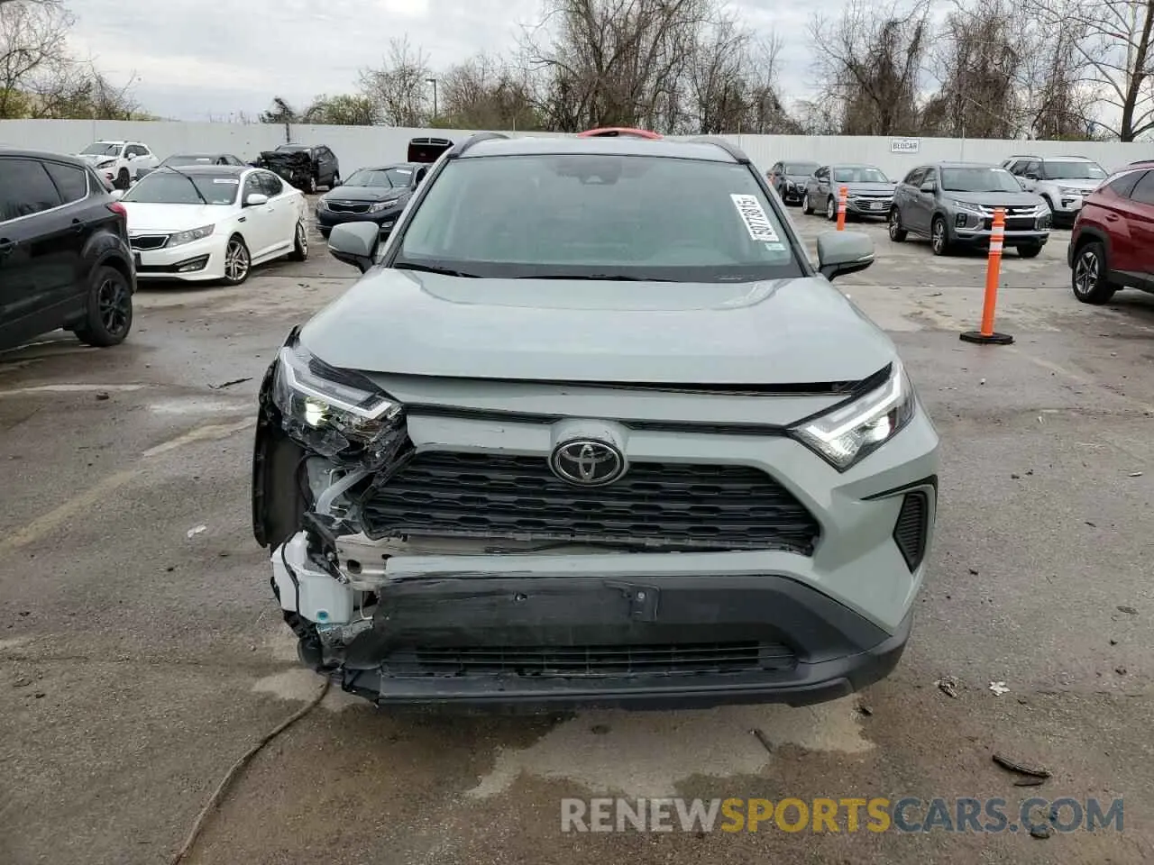 5 Photograph of a damaged car 2T3P1RFVXNW304233 TOYOTA RAV4 2022
