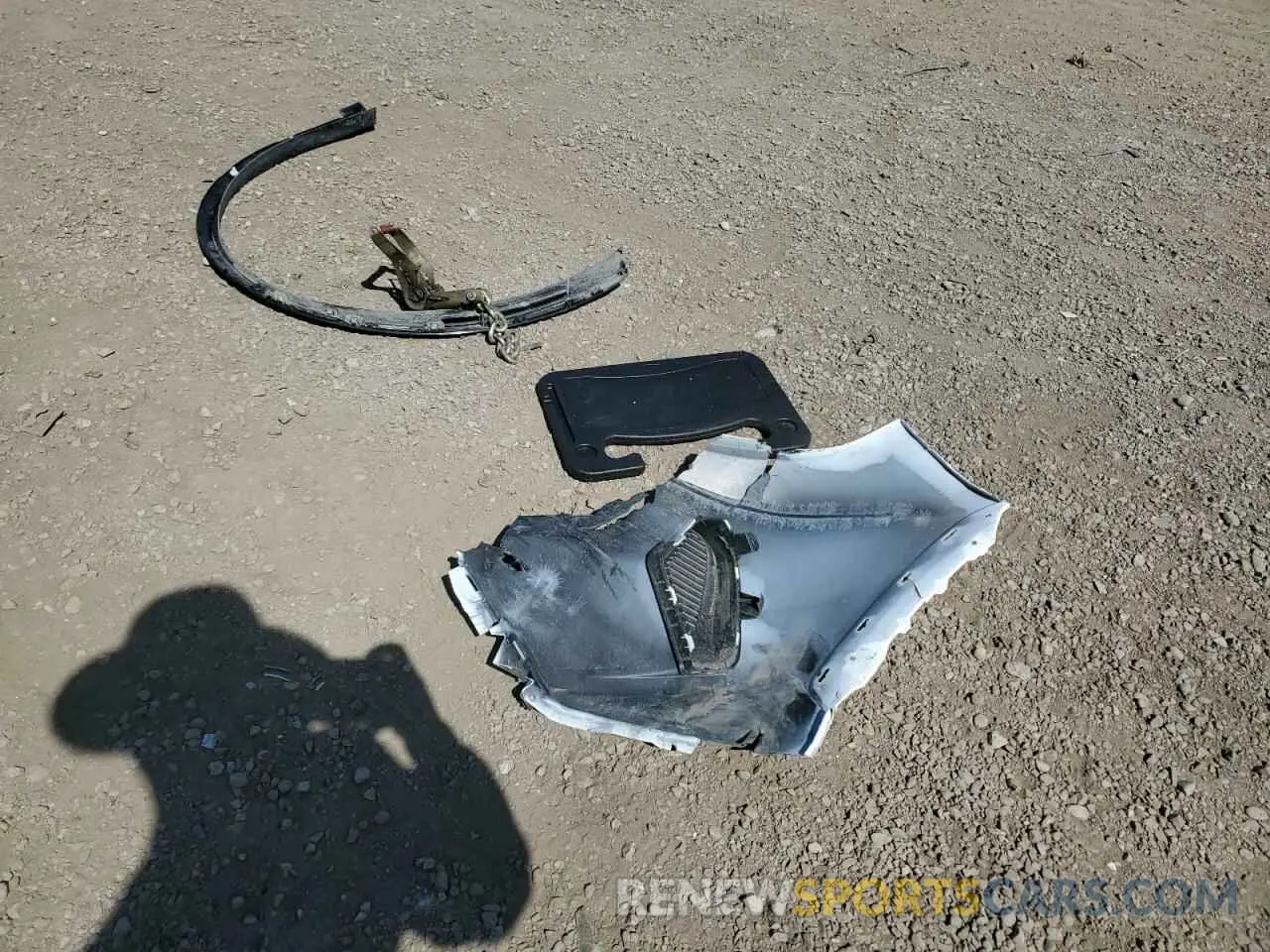 13 Photograph of a damaged car 2T3R1RFV1NC269222 TOYOTA RAV4 2022