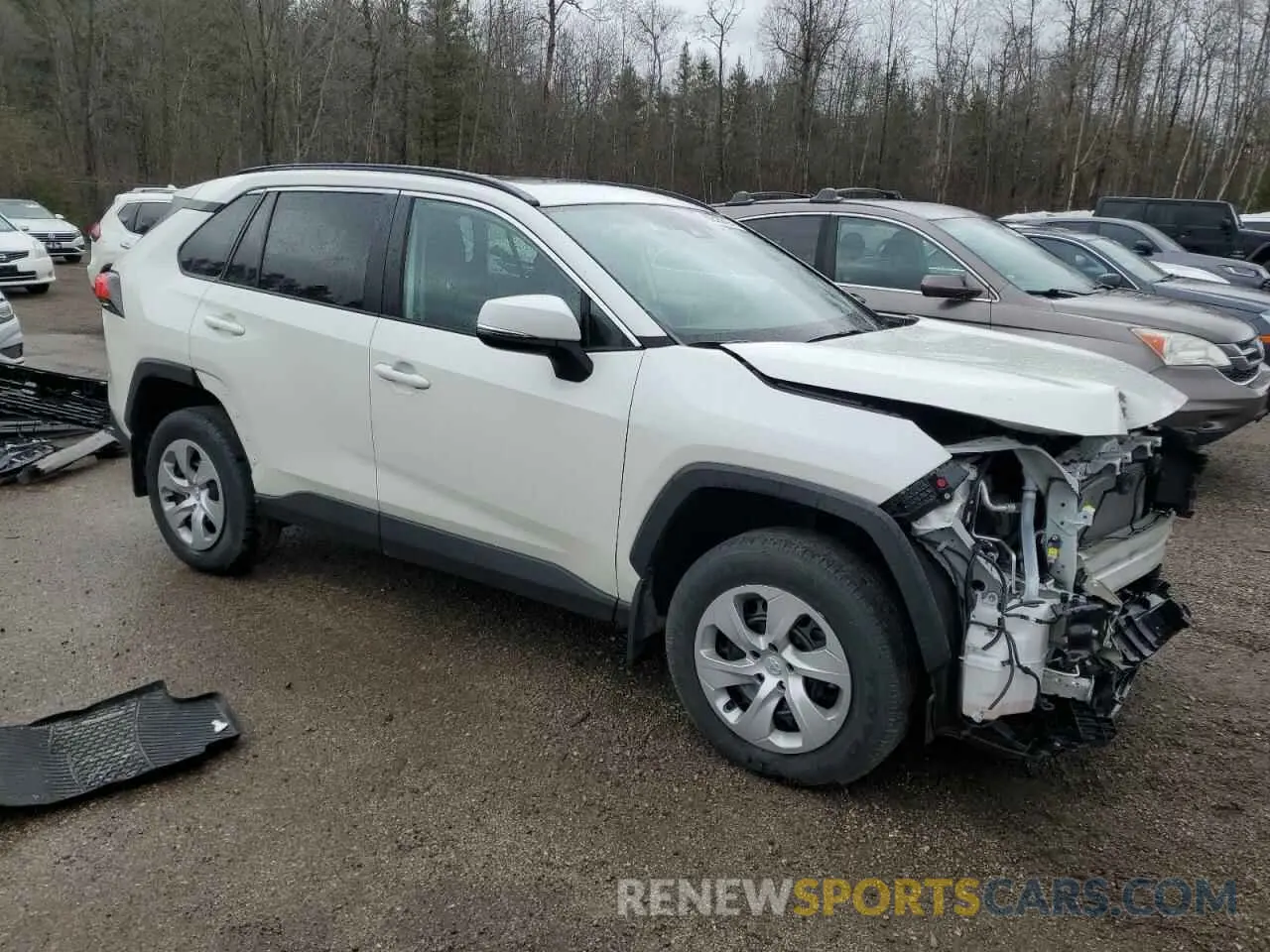 4 Photograph of a damaged car 2T3R1RFV4NW289947 TOYOTA RAV4 2022