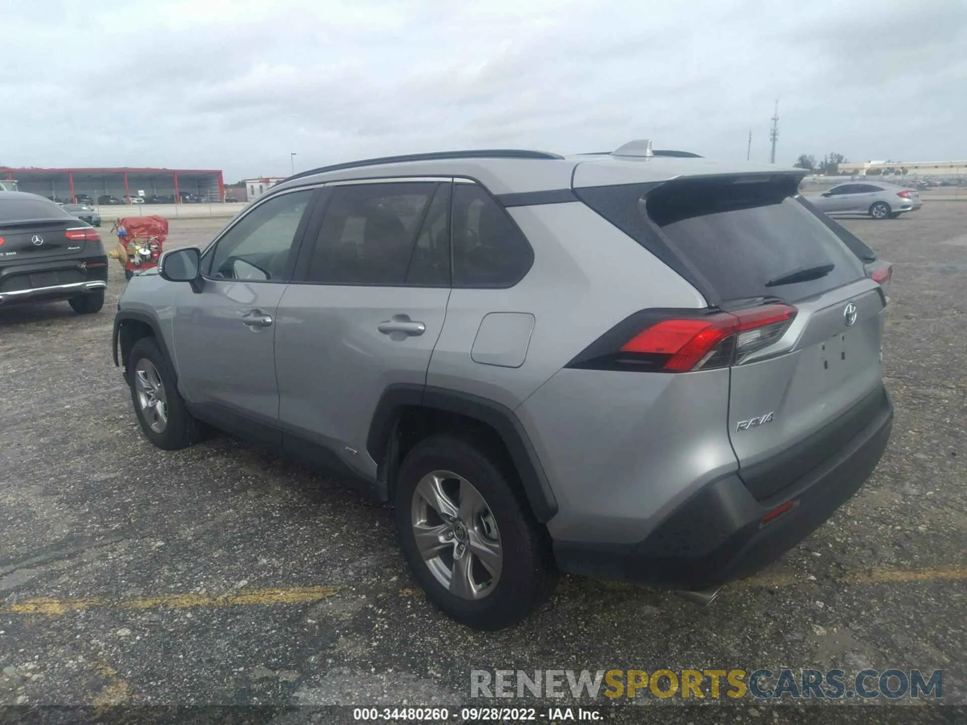 3 Фотография поврежденного автомобиля 2T3RWRFV1NW138243 TOYOTA RAV4 2022