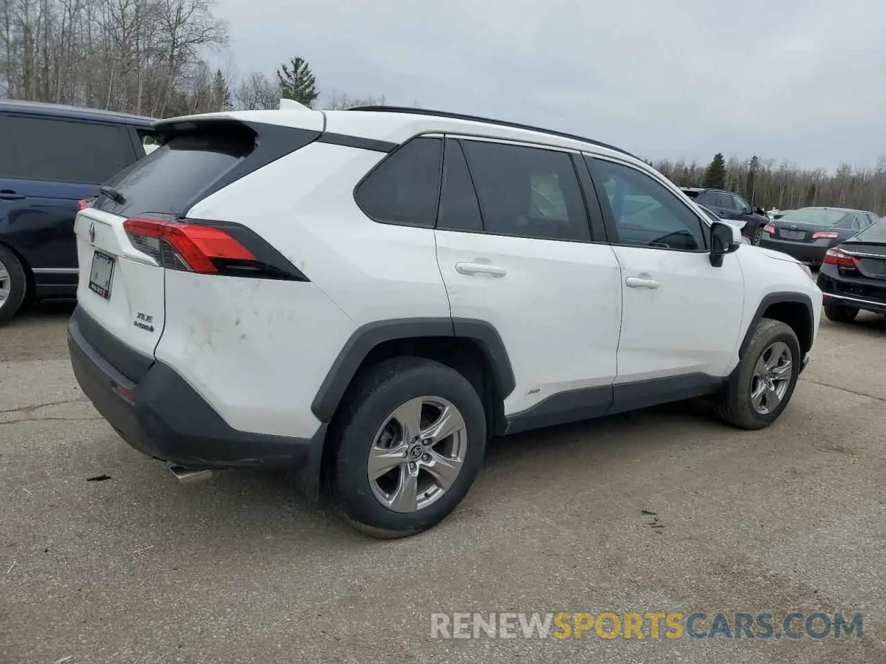 3 Фотография поврежденного автомобиля 2T3RWRFV3NW140608 TOYOTA RAV4 2022