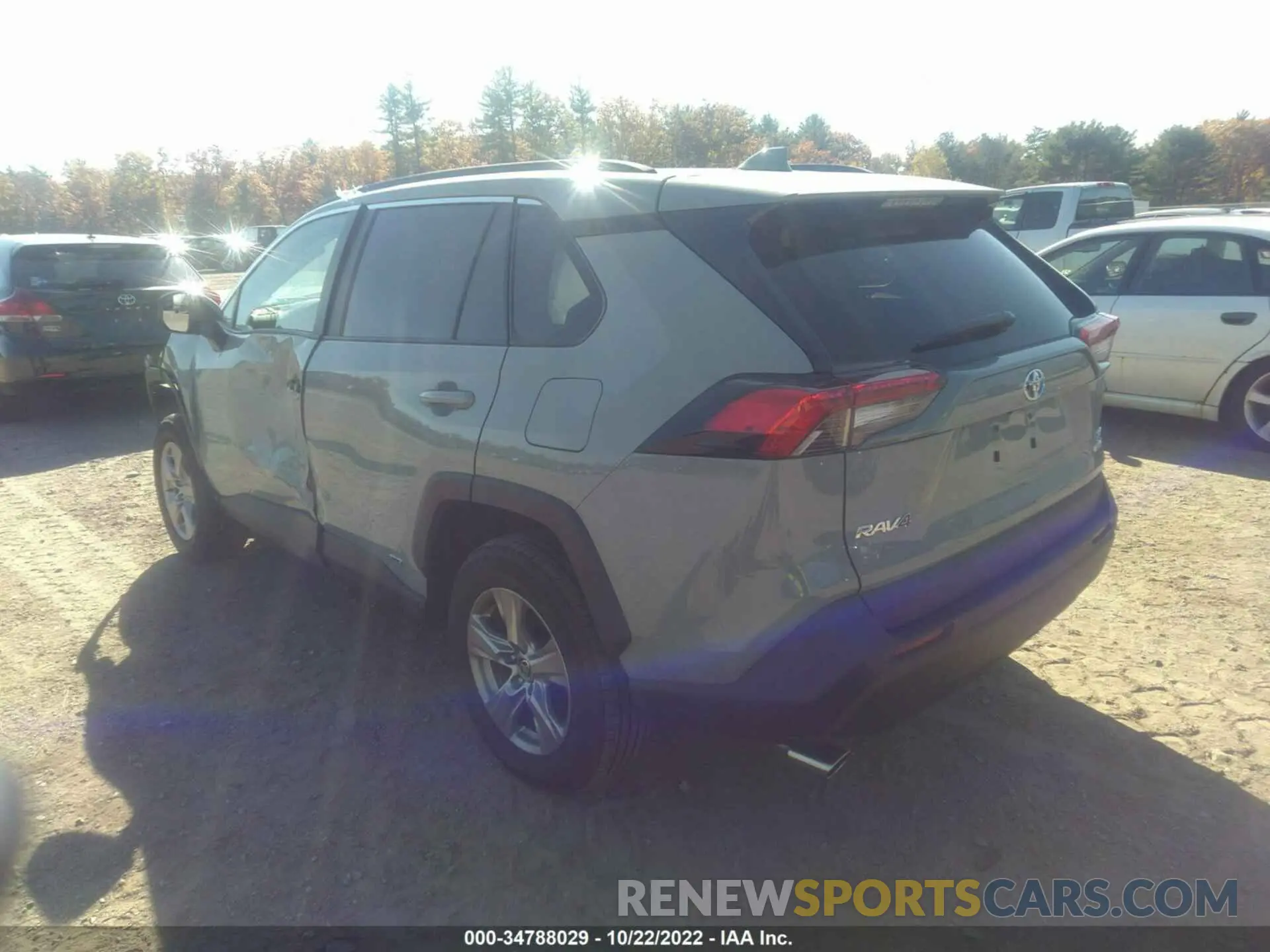 3 Photograph of a damaged car 2T3RWRFV3NW143783 TOYOTA RAV4 2022