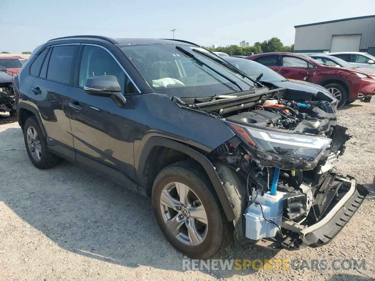 4 Photograph of a damaged car 2T3RWRFV4NW133389 TOYOTA RAV4 2022