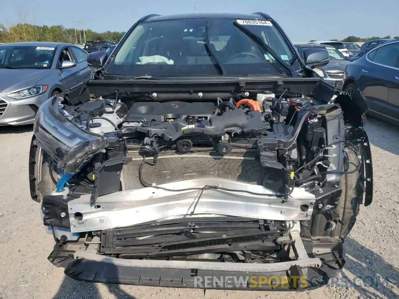 5 Photograph of a damaged car 2T3RWRFV4NW133389 TOYOTA RAV4 2022