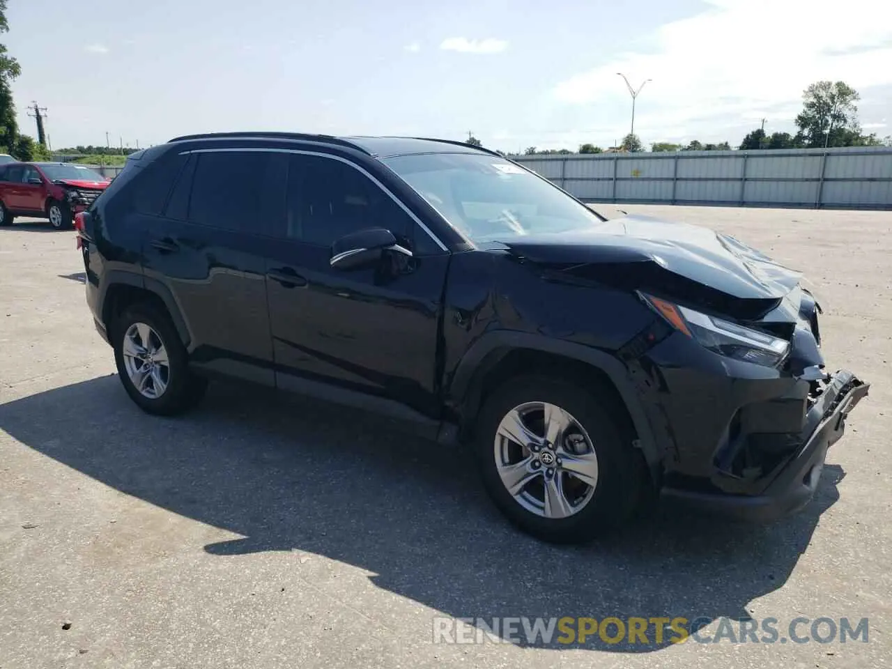 4 Photograph of a damaged car 2T3RWRFV6NW134902 TOYOTA RAV4 2022