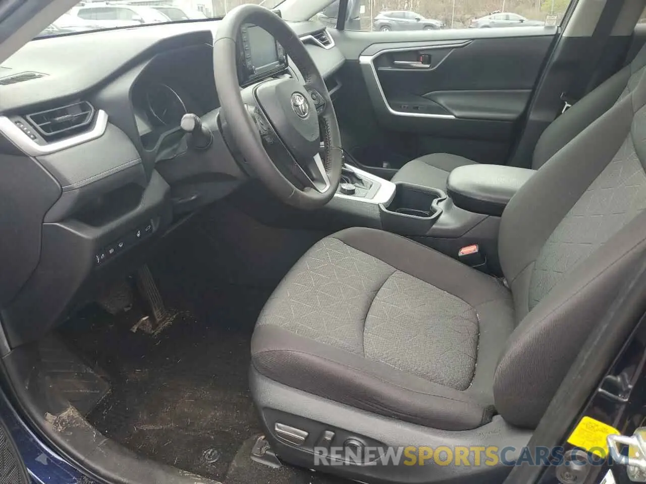 7 Photograph of a damaged car 2T3RWRFV9NW138166 TOYOTA RAV4 2022