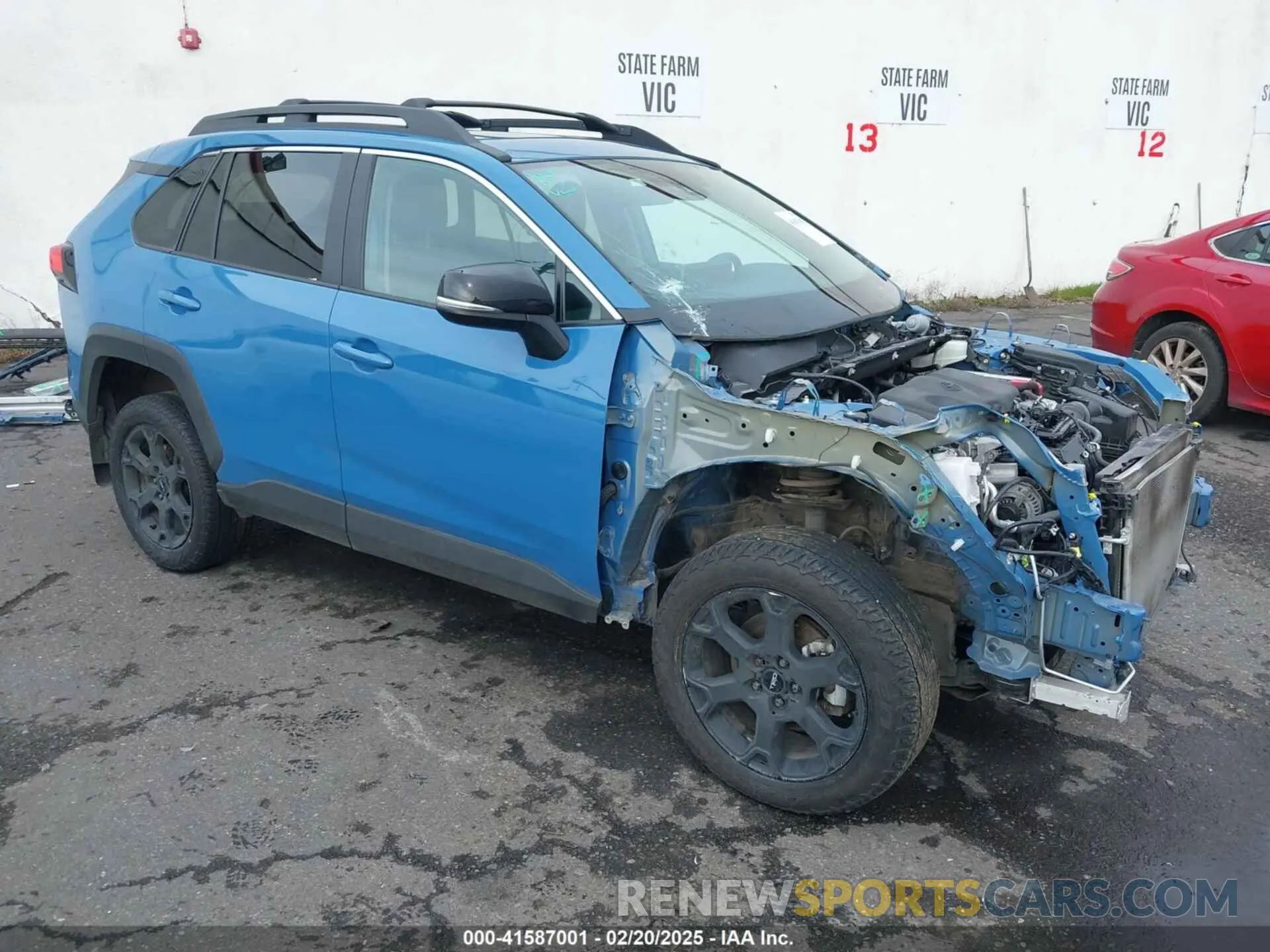 1 Фотография поврежденного автомобиля 2T3S1RFV2NW318444 TOYOTA RAV4 2022