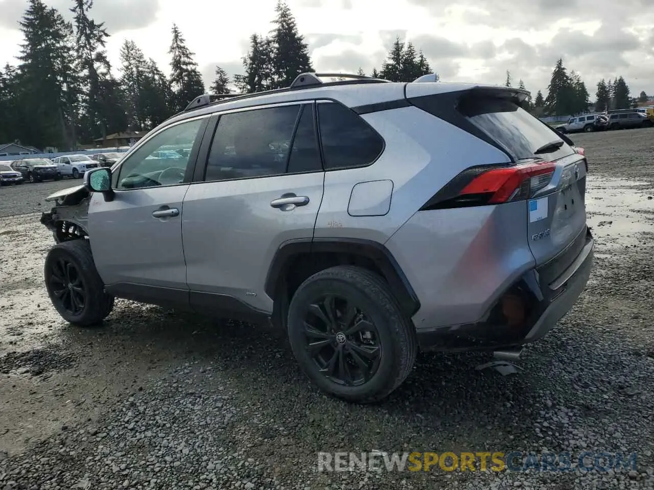 2 Photograph of a damaged car 2T3T6RFV4NW031435 TOYOTA RAV4 2022