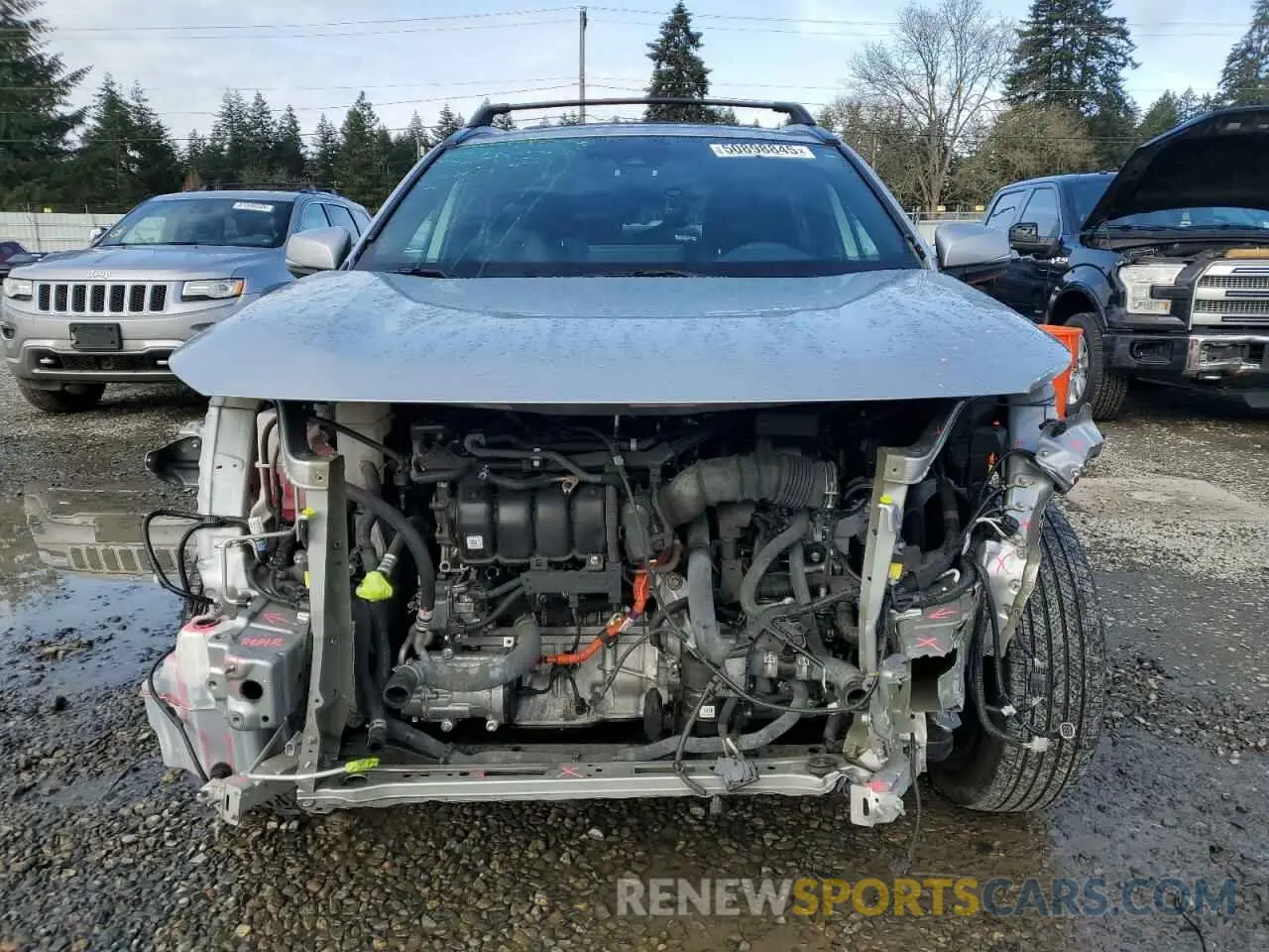 5 Photograph of a damaged car 2T3T6RFV4NW031435 TOYOTA RAV4 2022