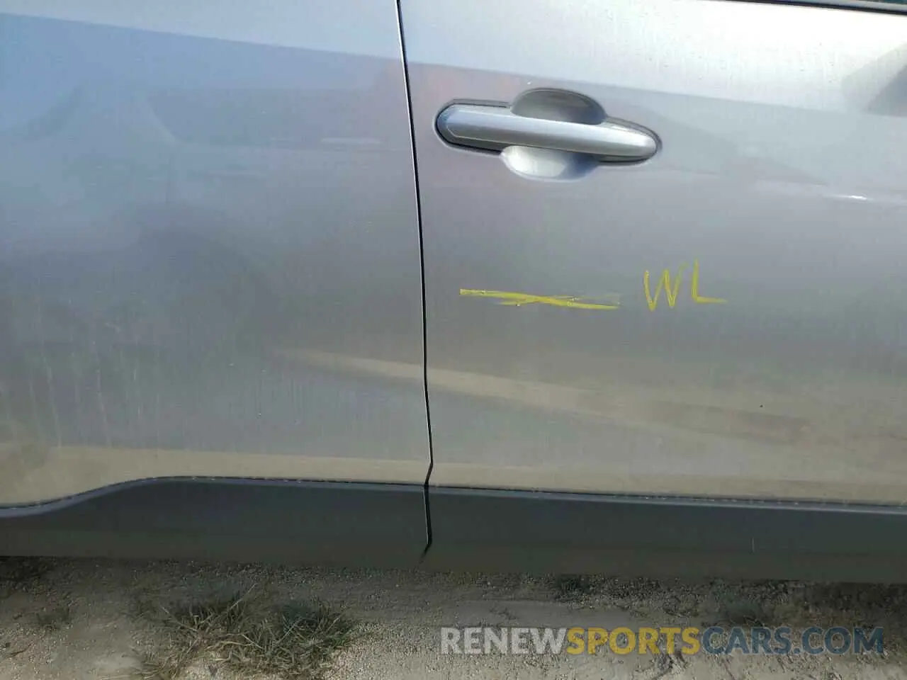 13 Photograph of a damaged car 2T3W1RFV0NC178266 TOYOTA RAV4 2022