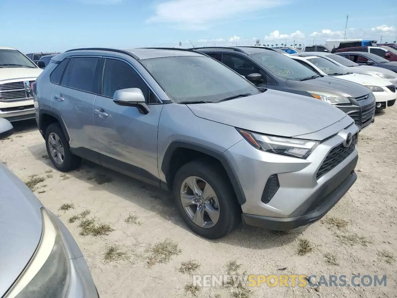 4 Photograph of a damaged car 2T3W1RFV0NC178266 TOYOTA RAV4 2022